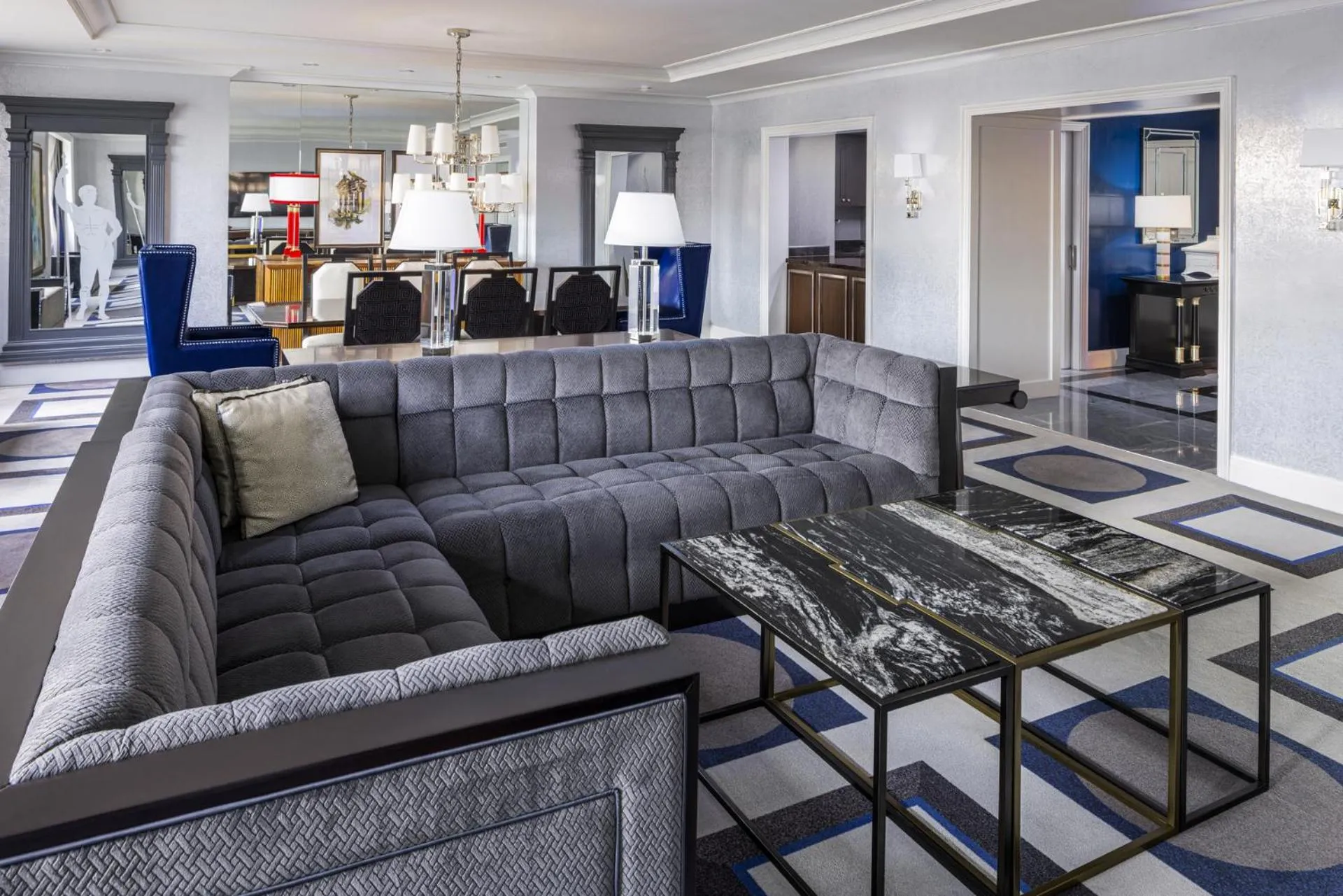 Living room in Caesars Palace Hotel & Casino