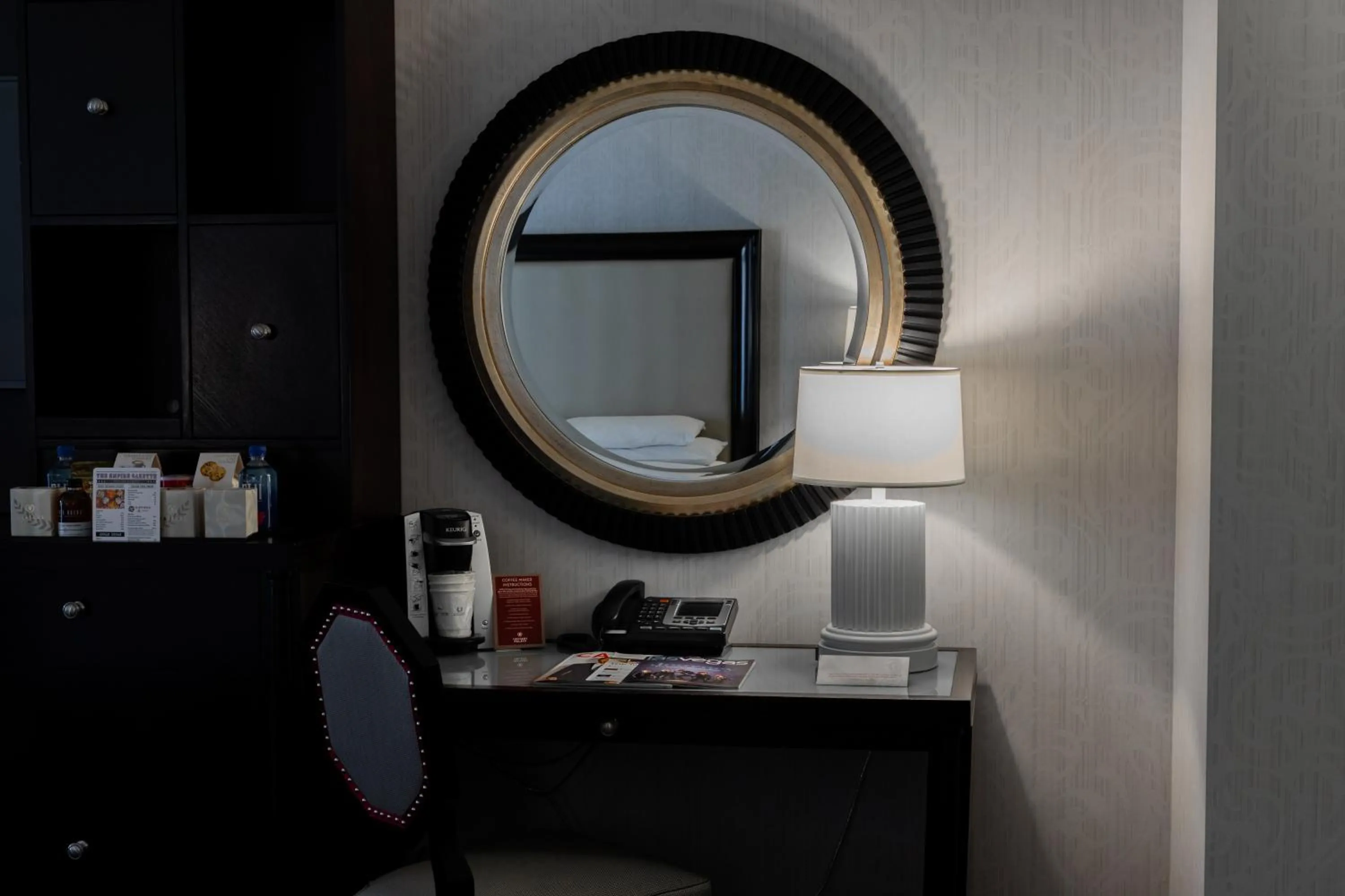 Living room in Caesars Palace Hotel & Casino