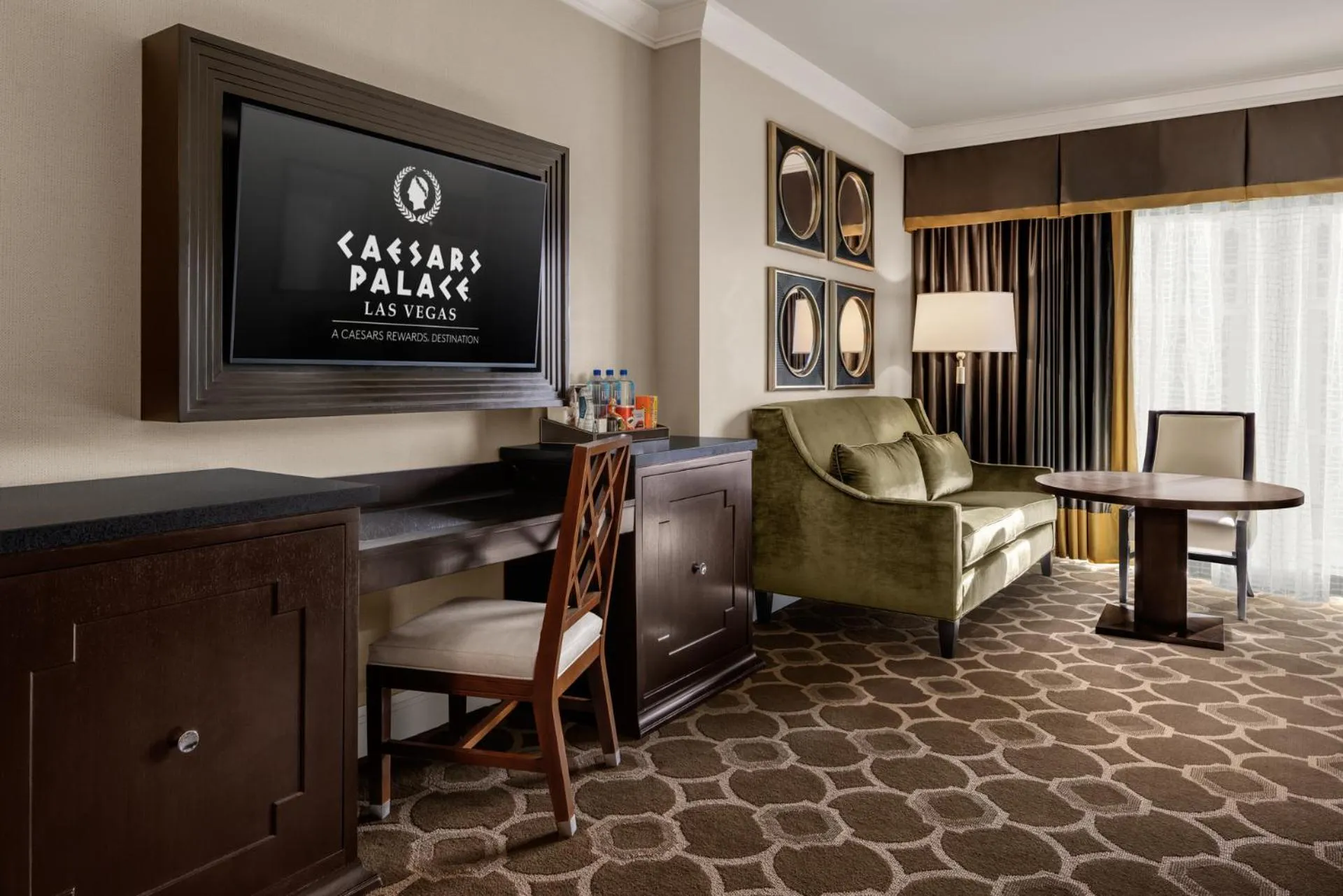 TV and multimedia in Caesars Palace Hotel & Casino