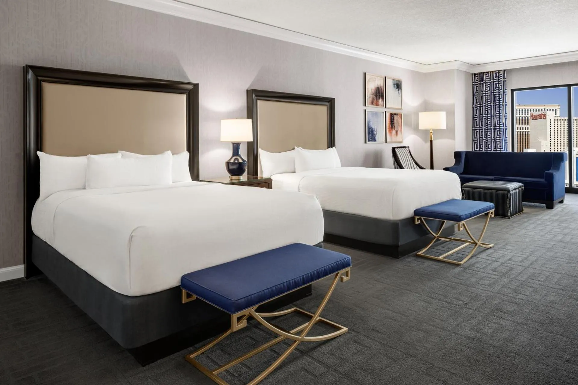 Bedroom, Bed in Caesars Palace Hotel & Casino