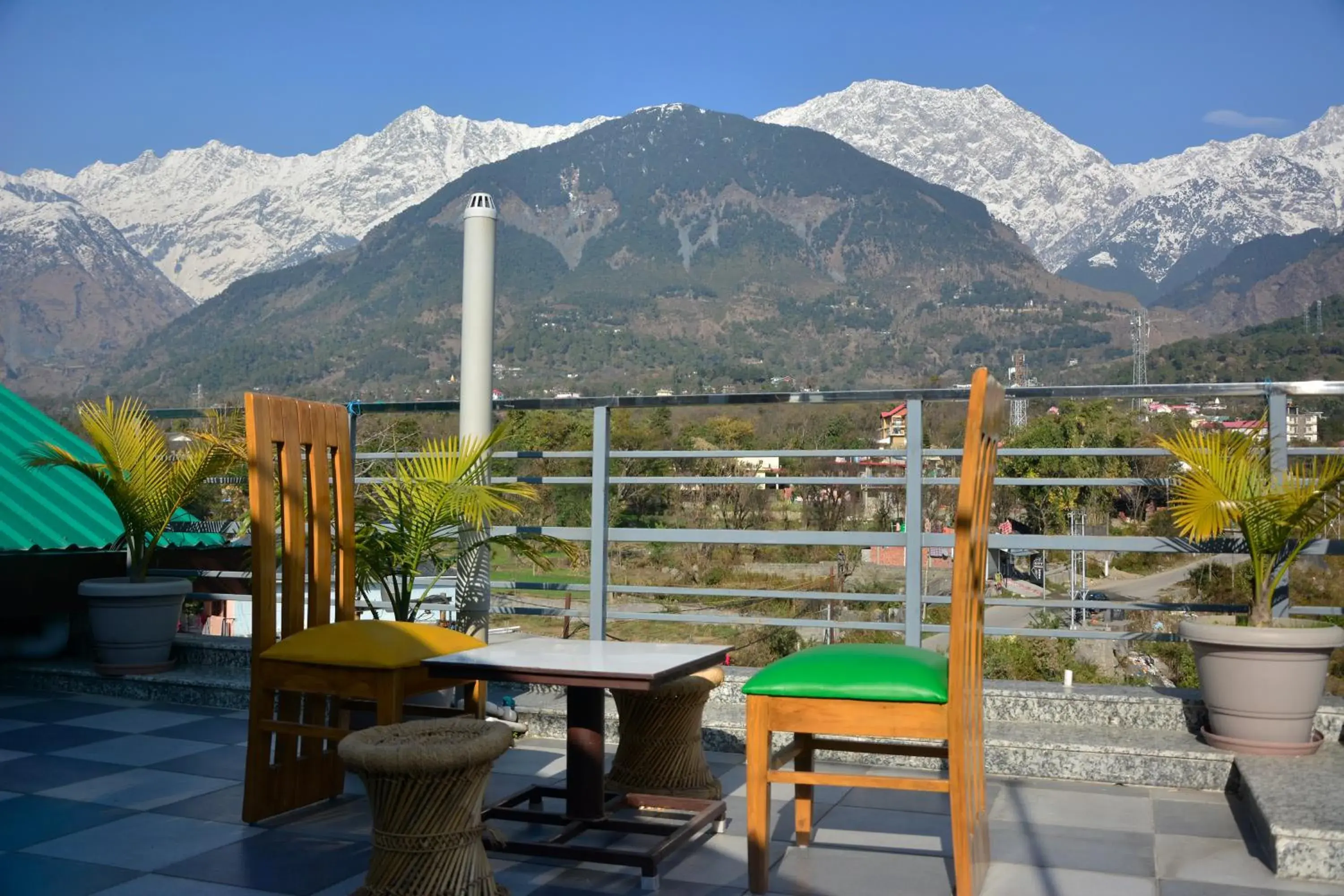 SERENE SUITES SERENE SUITES