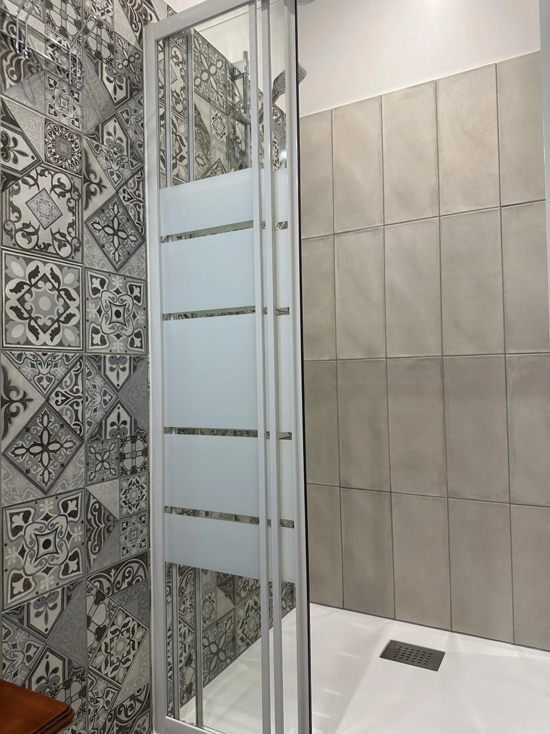 Bathroom in Logis Vélès