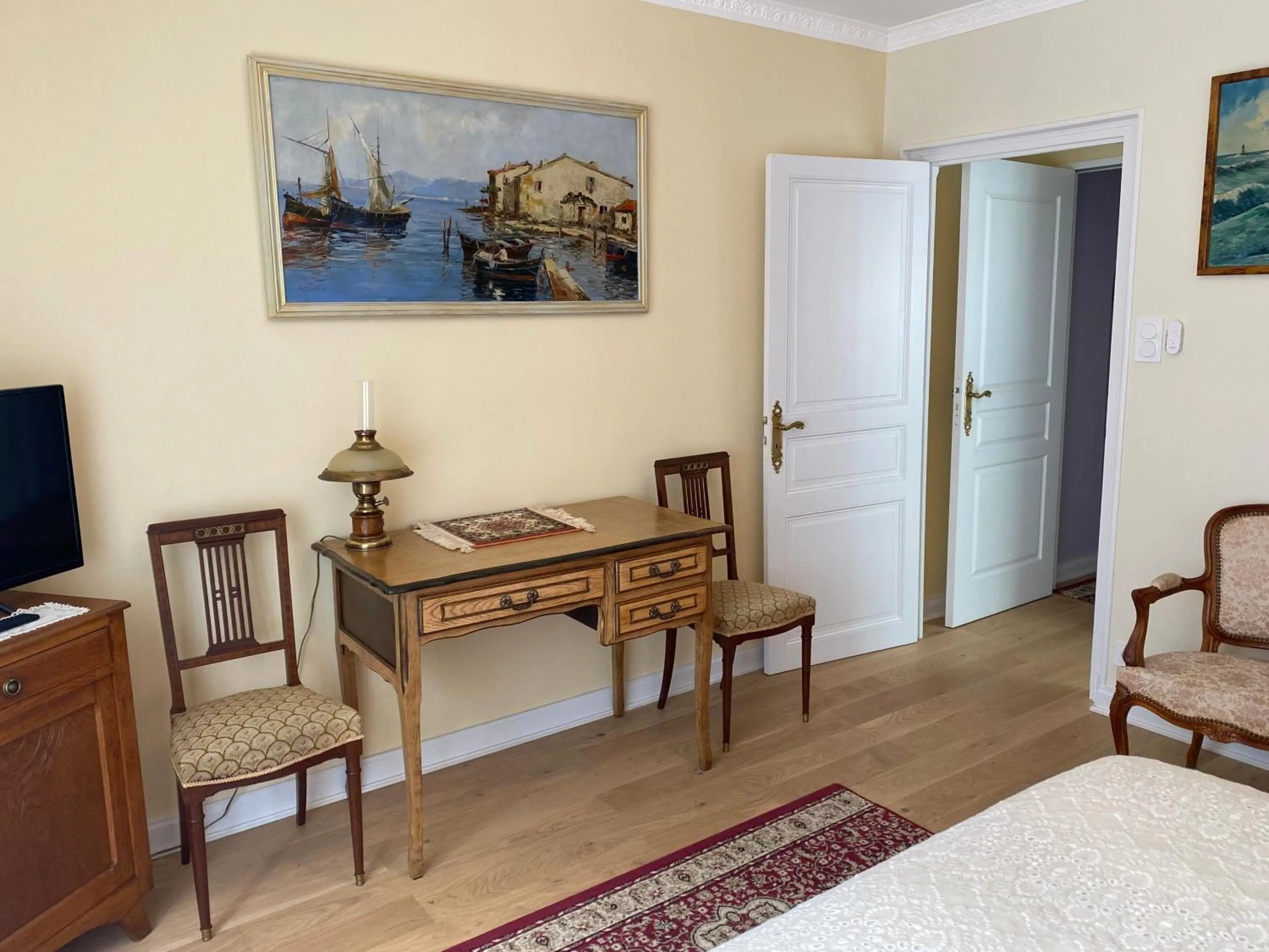 Bedroom in Logis Vélès