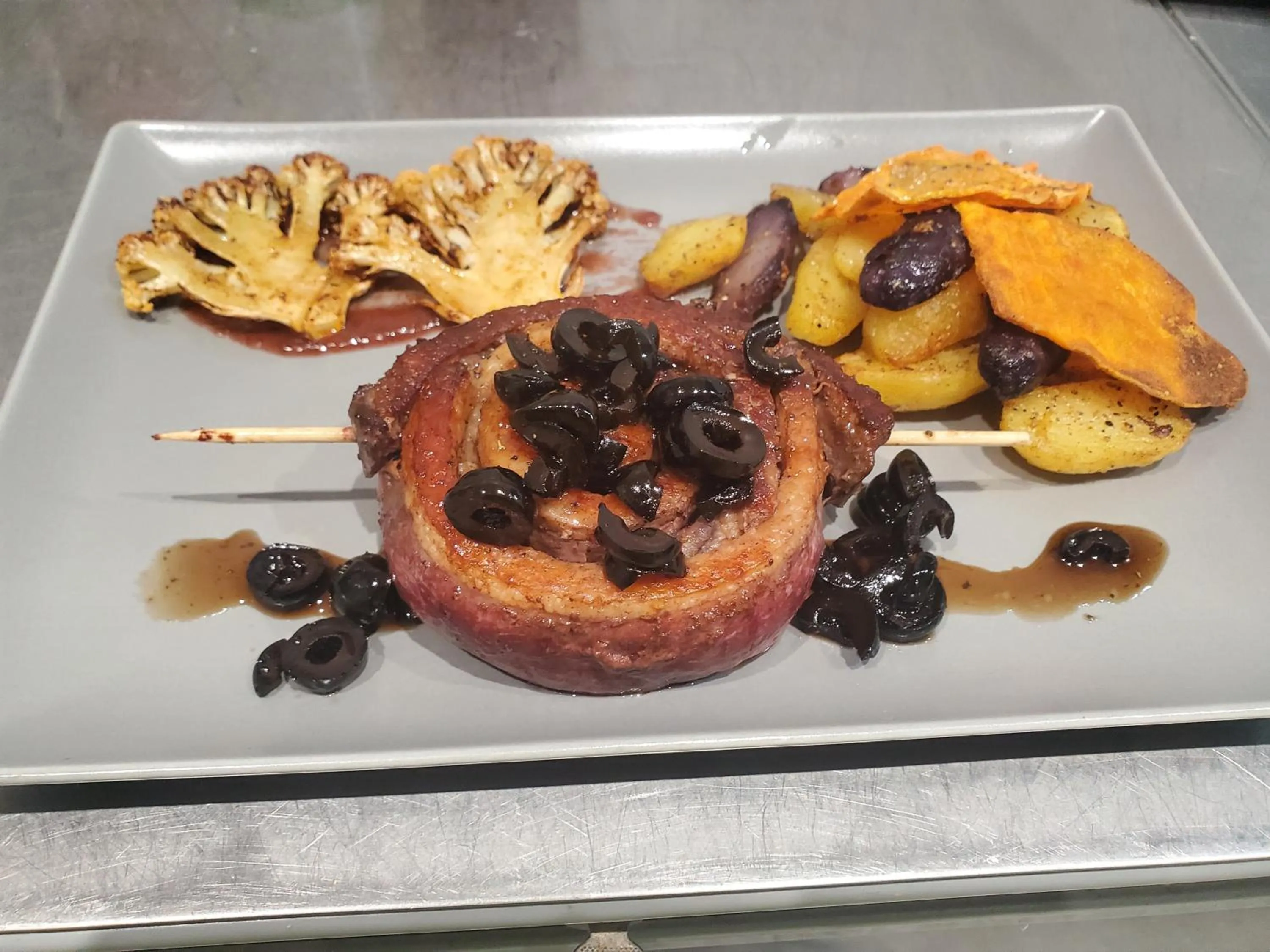 Restaurant/places to eat in Logis Vélès