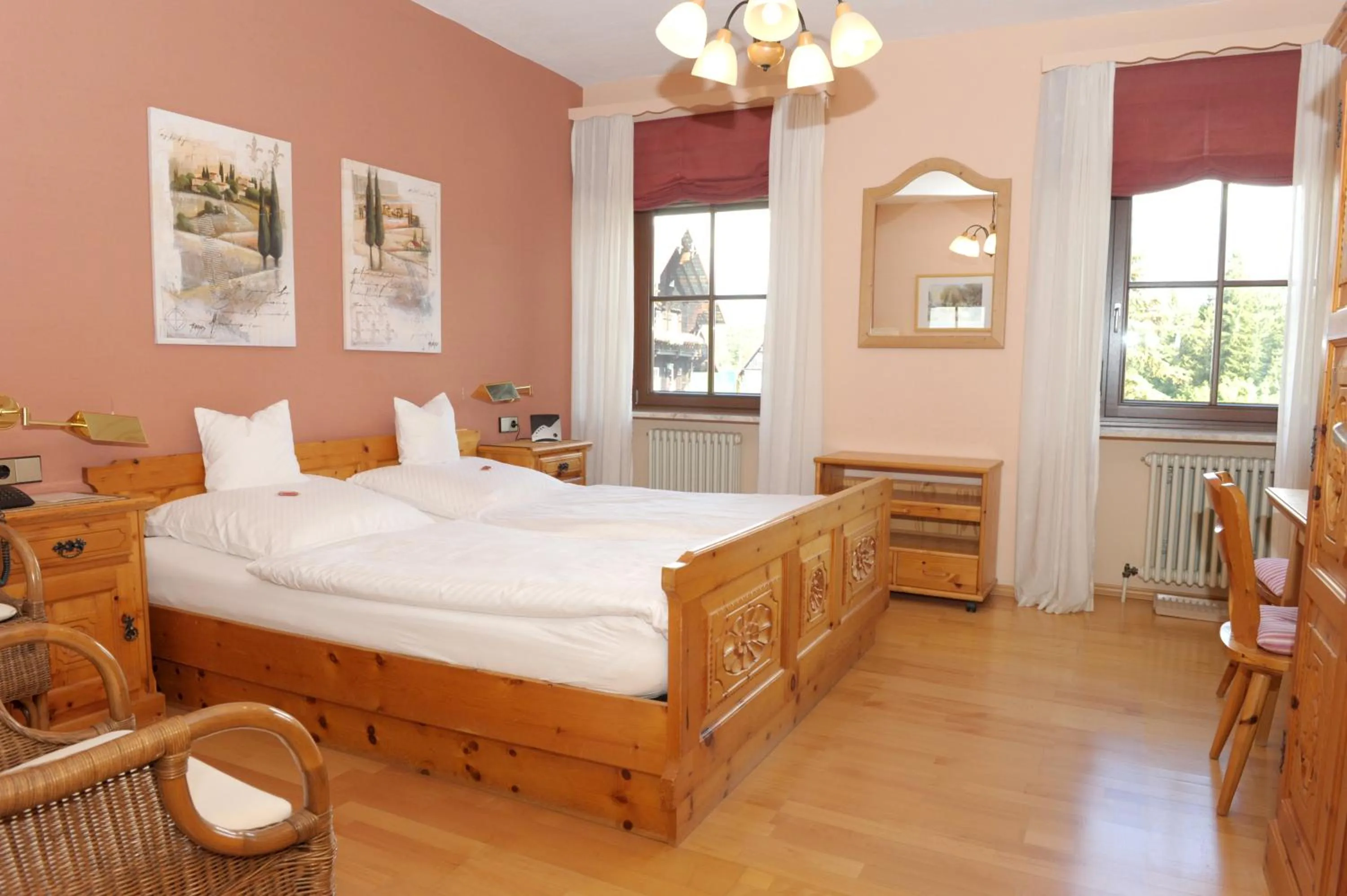 Photo of the whole room in Hotel Sarbacher