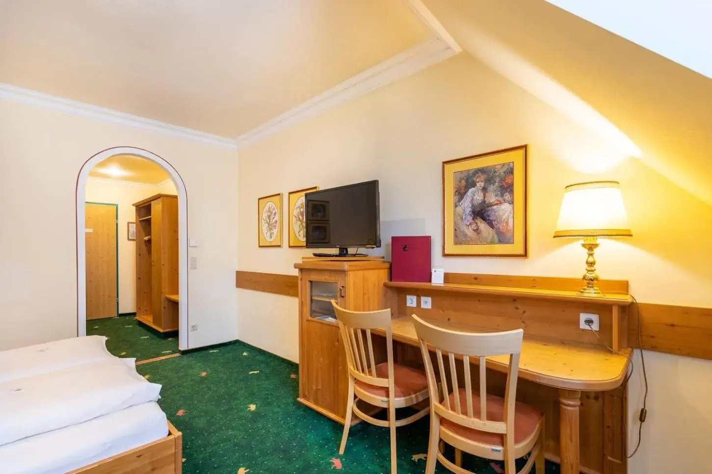 Country House Double Room - single occupancy in Hotel Zum Schwarzen Bären Country House Double Room - single occupancy in Hotel Zum Schwarzen Bären