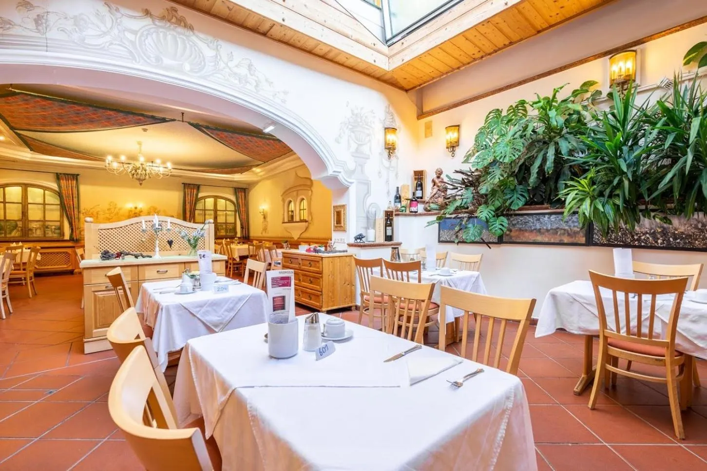 Buffet breakfast in Hotel Zum Schwarzen Bären