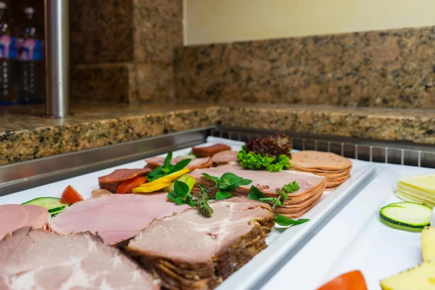 Buffet breakfast in Hotel Zum Schwarzen Bären