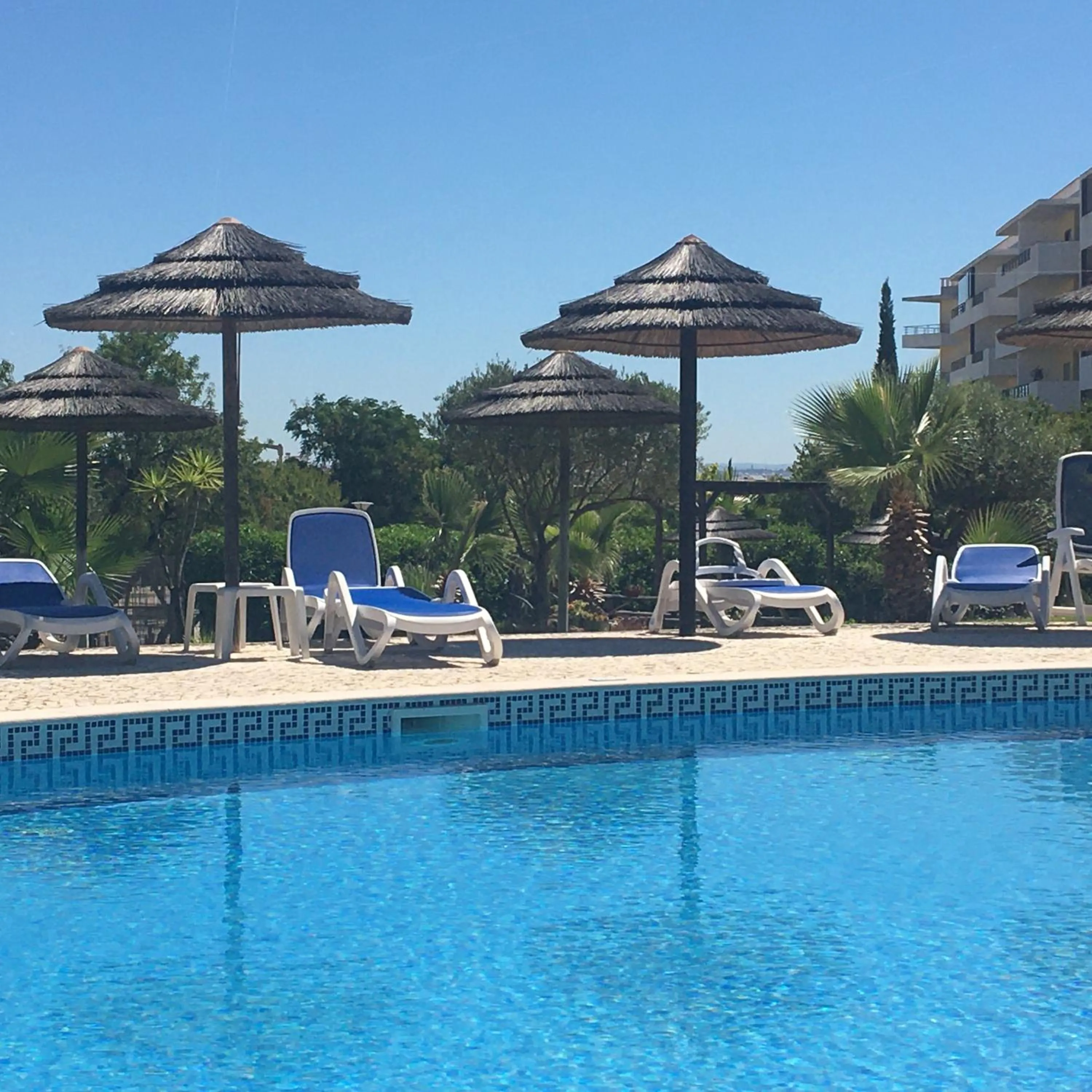 Swimming pool in Muralha Residence