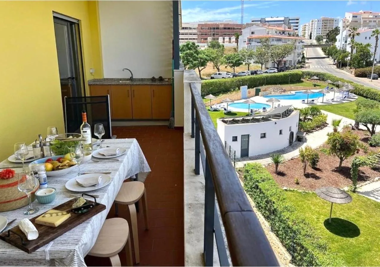 Garden in Muralha Residence