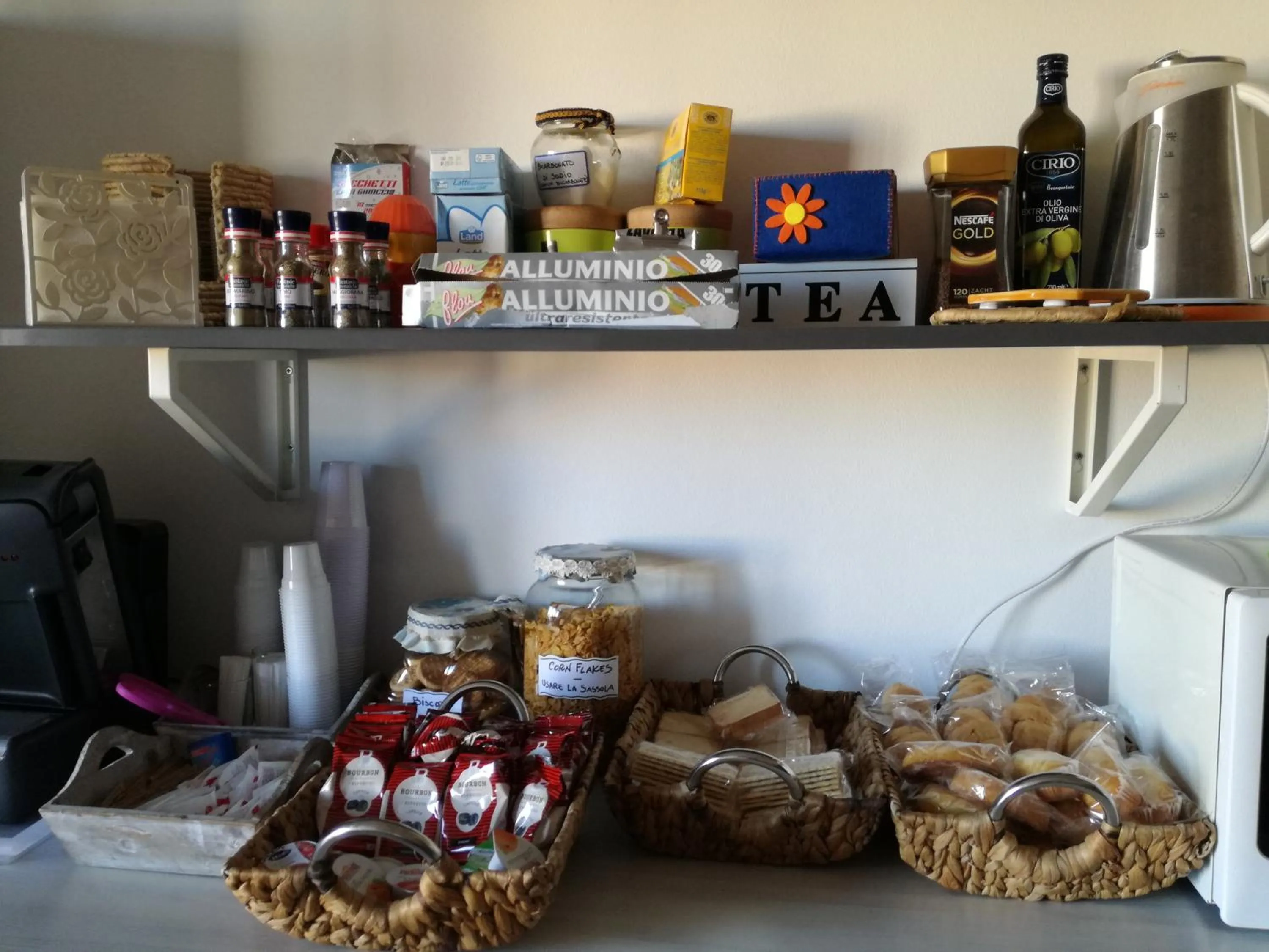 Coffee/tea facilities in B&B Mare di Augusta La Finestra sul Porto