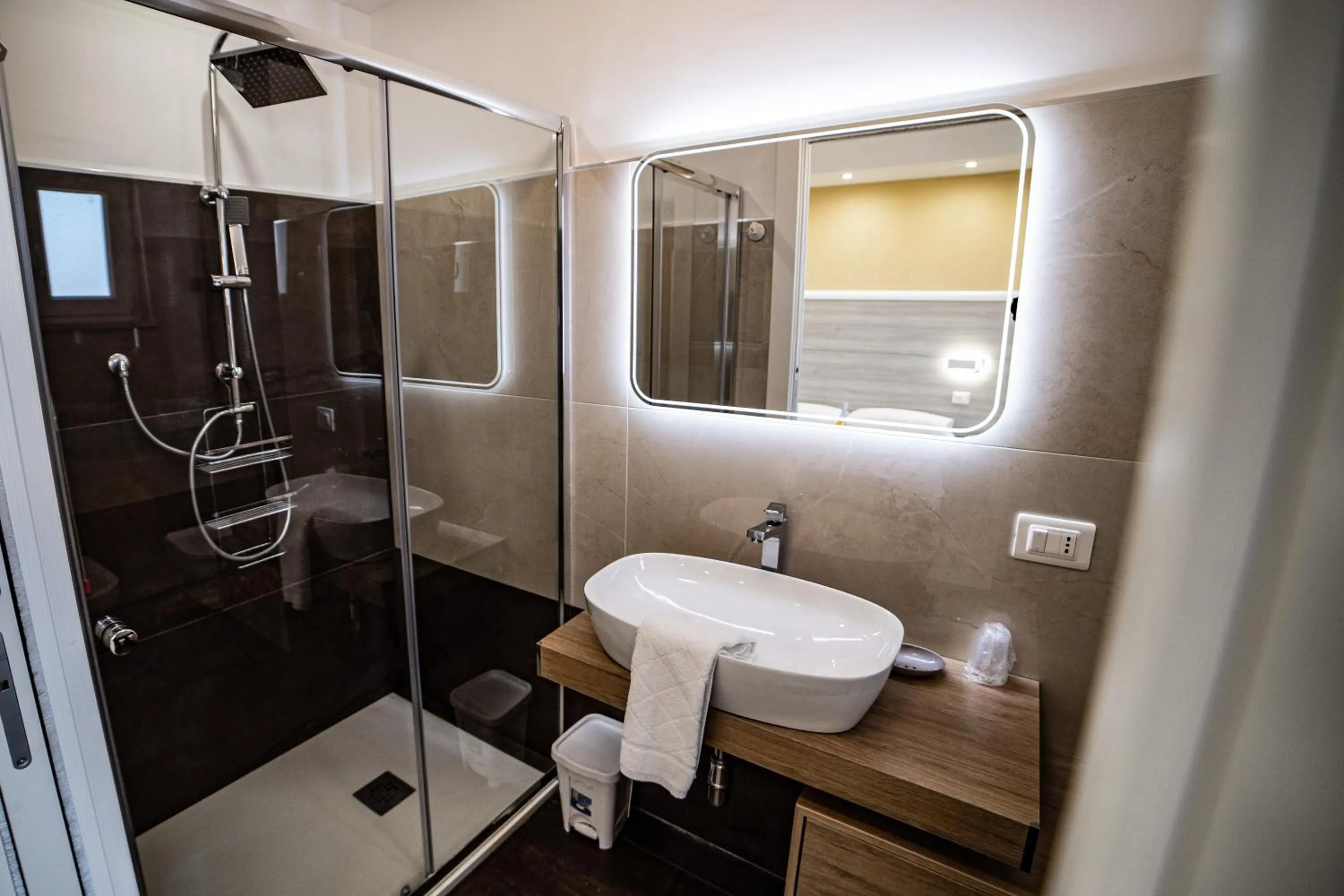 Other in B&B Jerocades