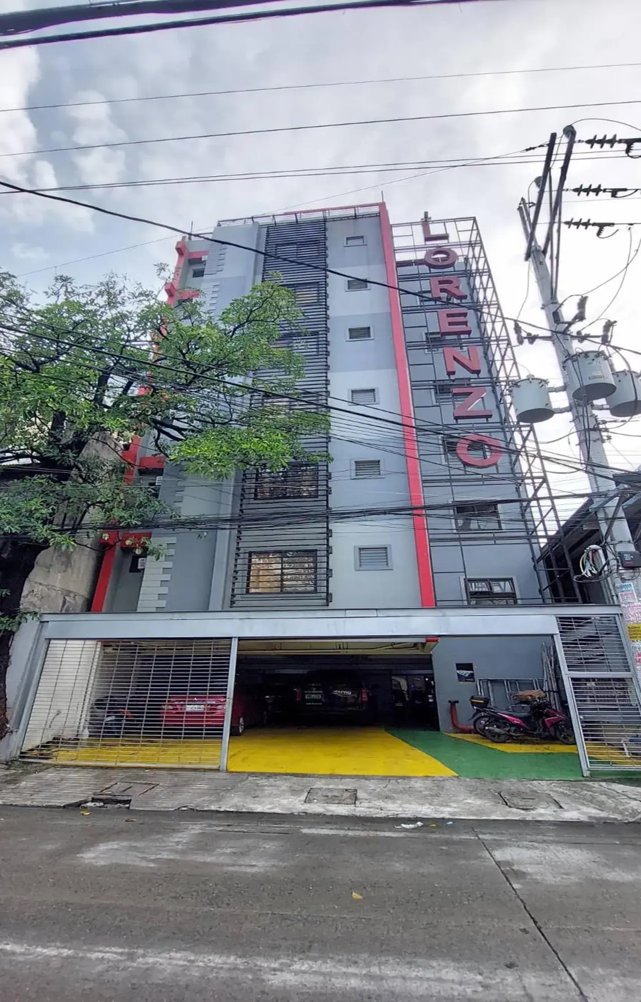 Facade/entrance in Arzo Hotel Makati Facade/entrance in Arzo Hotel Makati