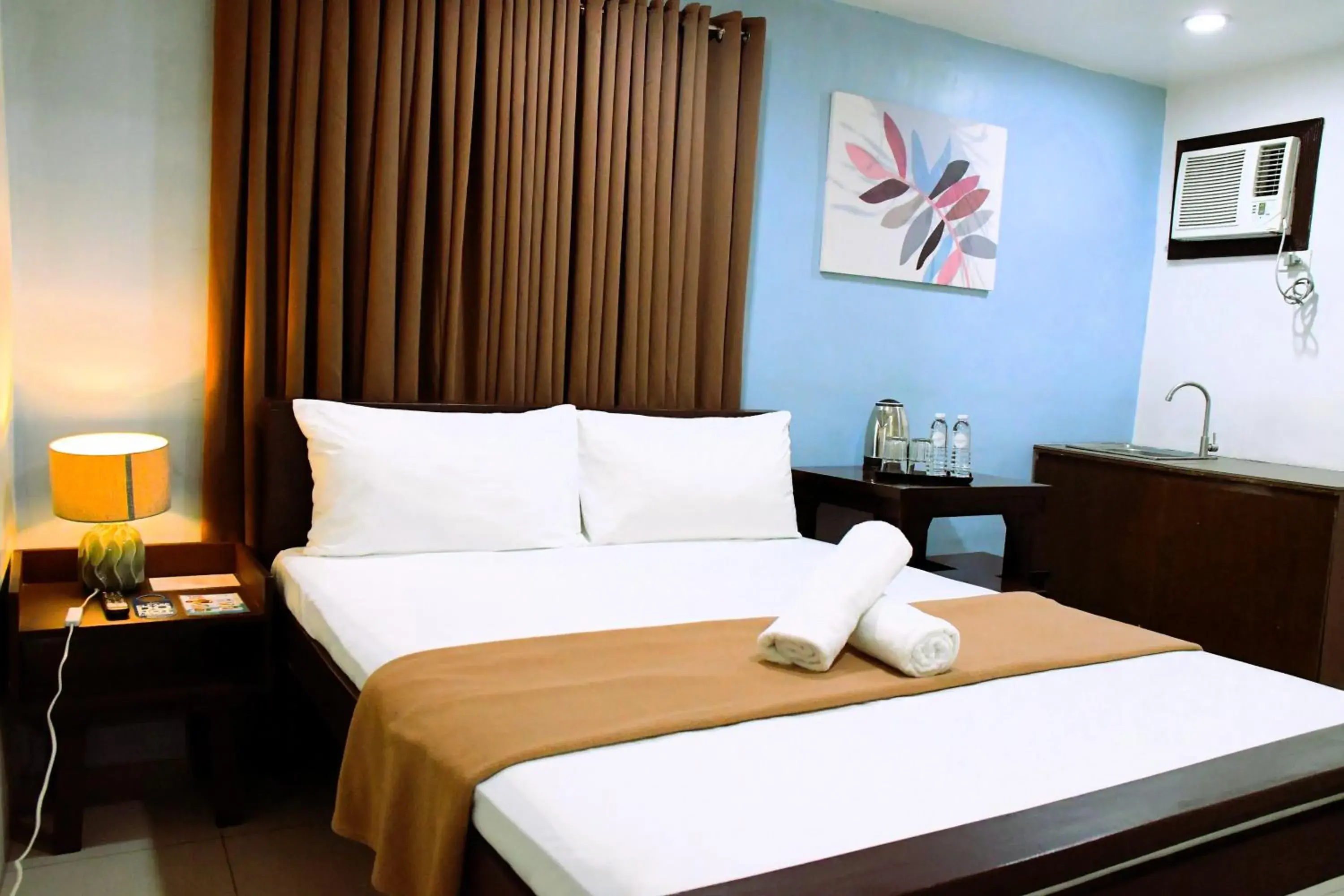 Arzo Hotel Makati Arzo Hotel Makati