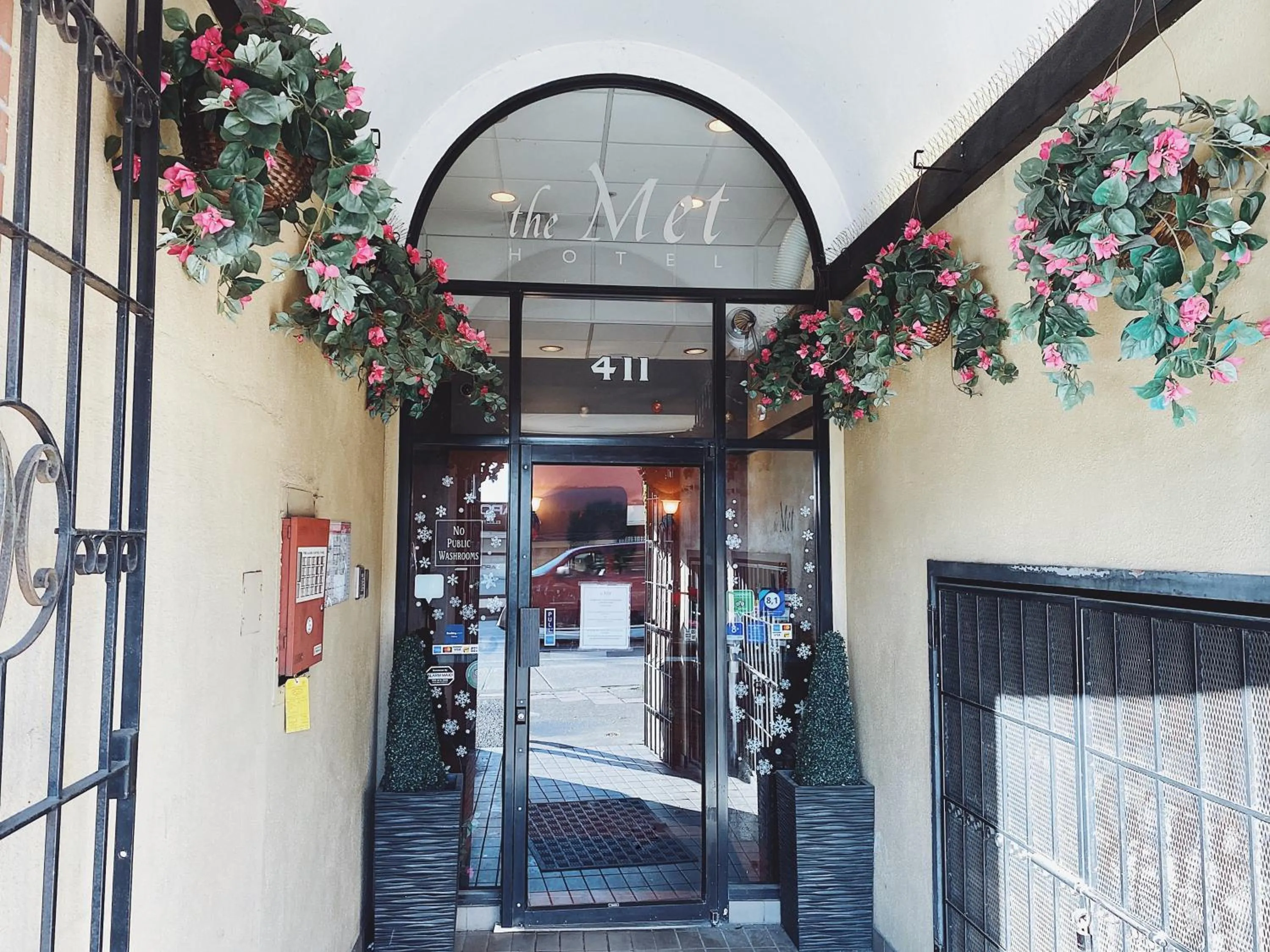 Lobby or reception in The Met Hotel