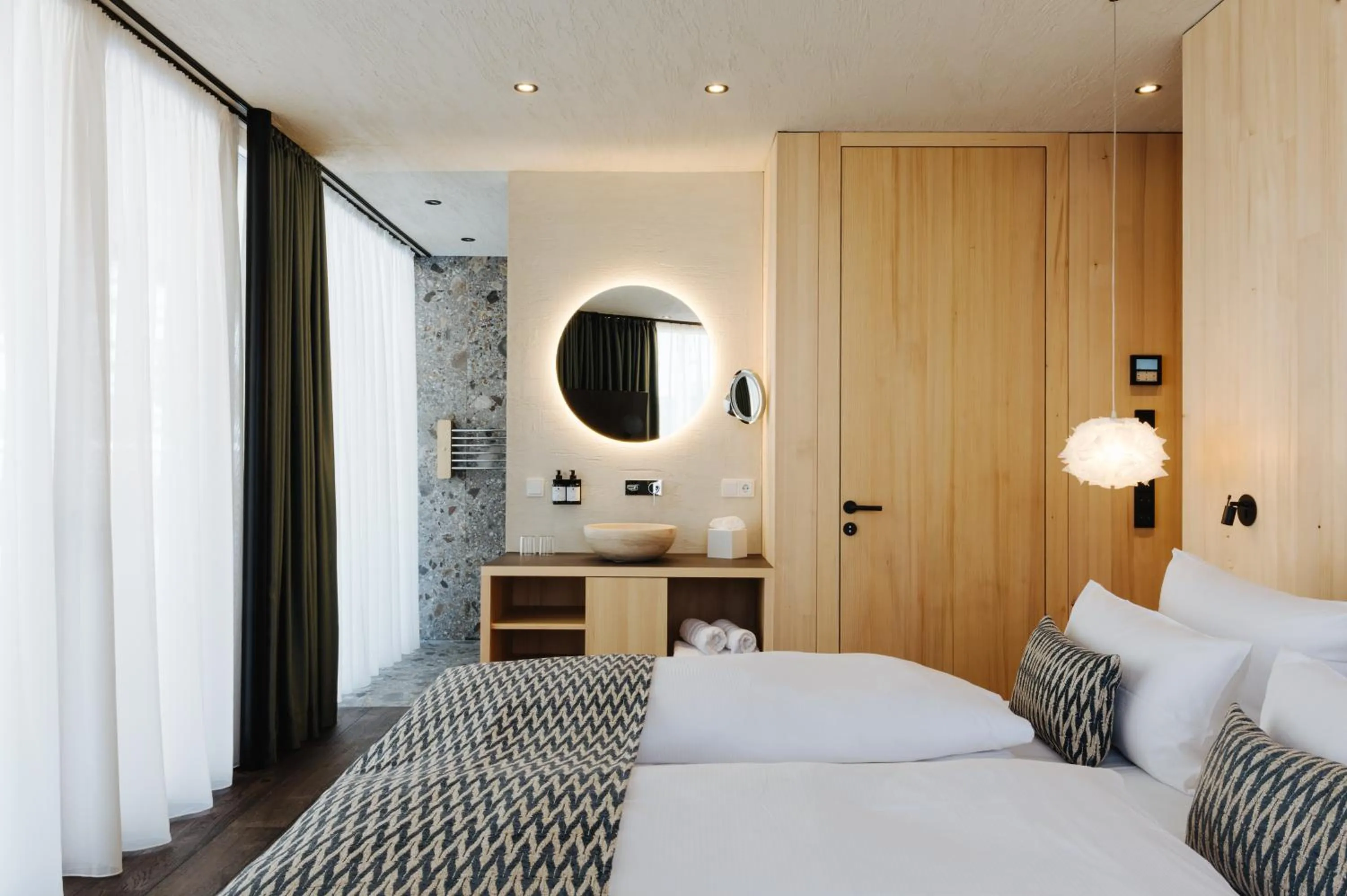 Bed in Torghele's Wald & Fluh