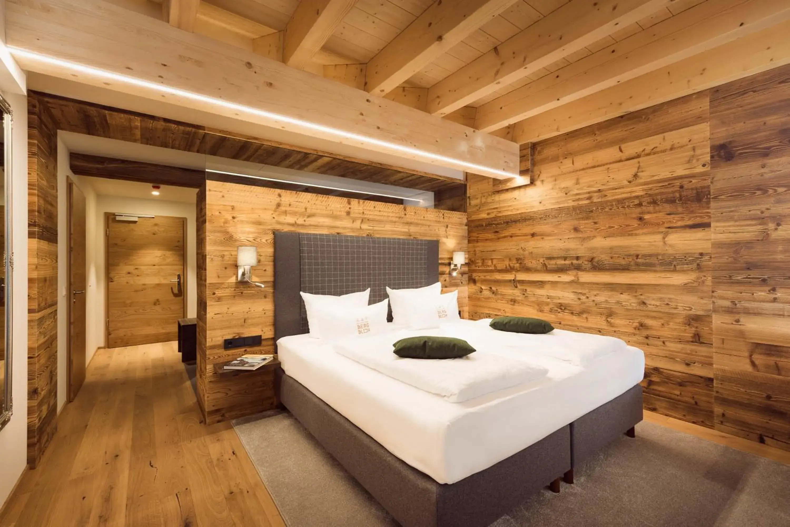 Deluxe Double Room (2 Adults + 1 Child) - single occupancy in Torghele's Wald & Fluh Deluxe Double Room (2 Adults + 1 Child) - single occupancy in Torghele's Wald & Fluh