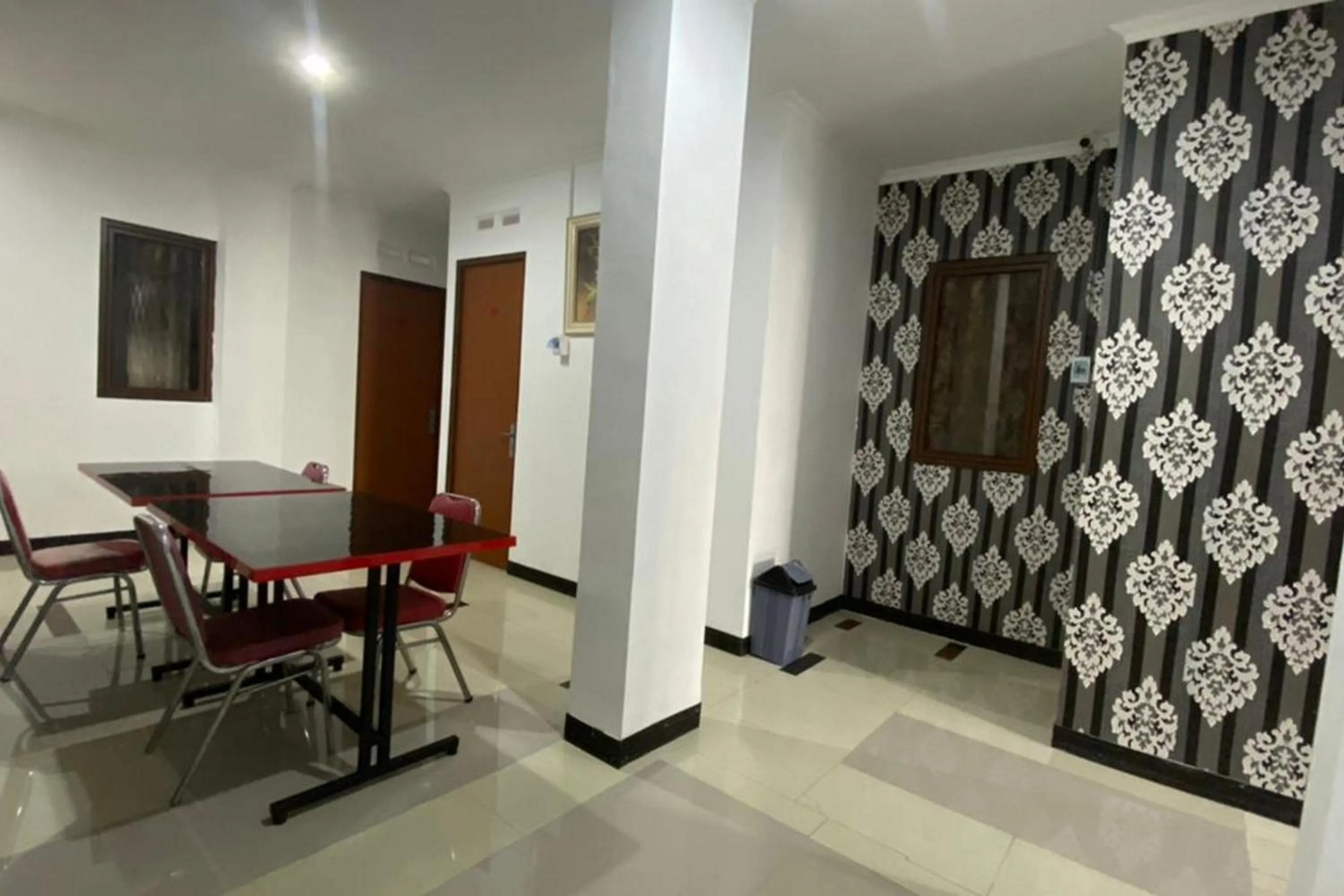 RedDoorz Plus @ Rawamangun