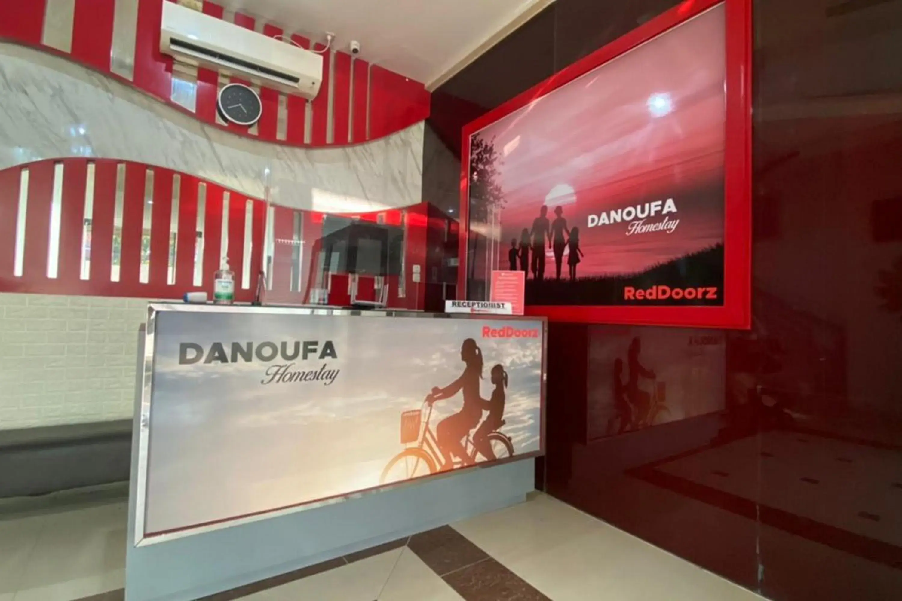 RedDoorz Plus @ Rawamangun RedDoorz Plus @ Rawamangun