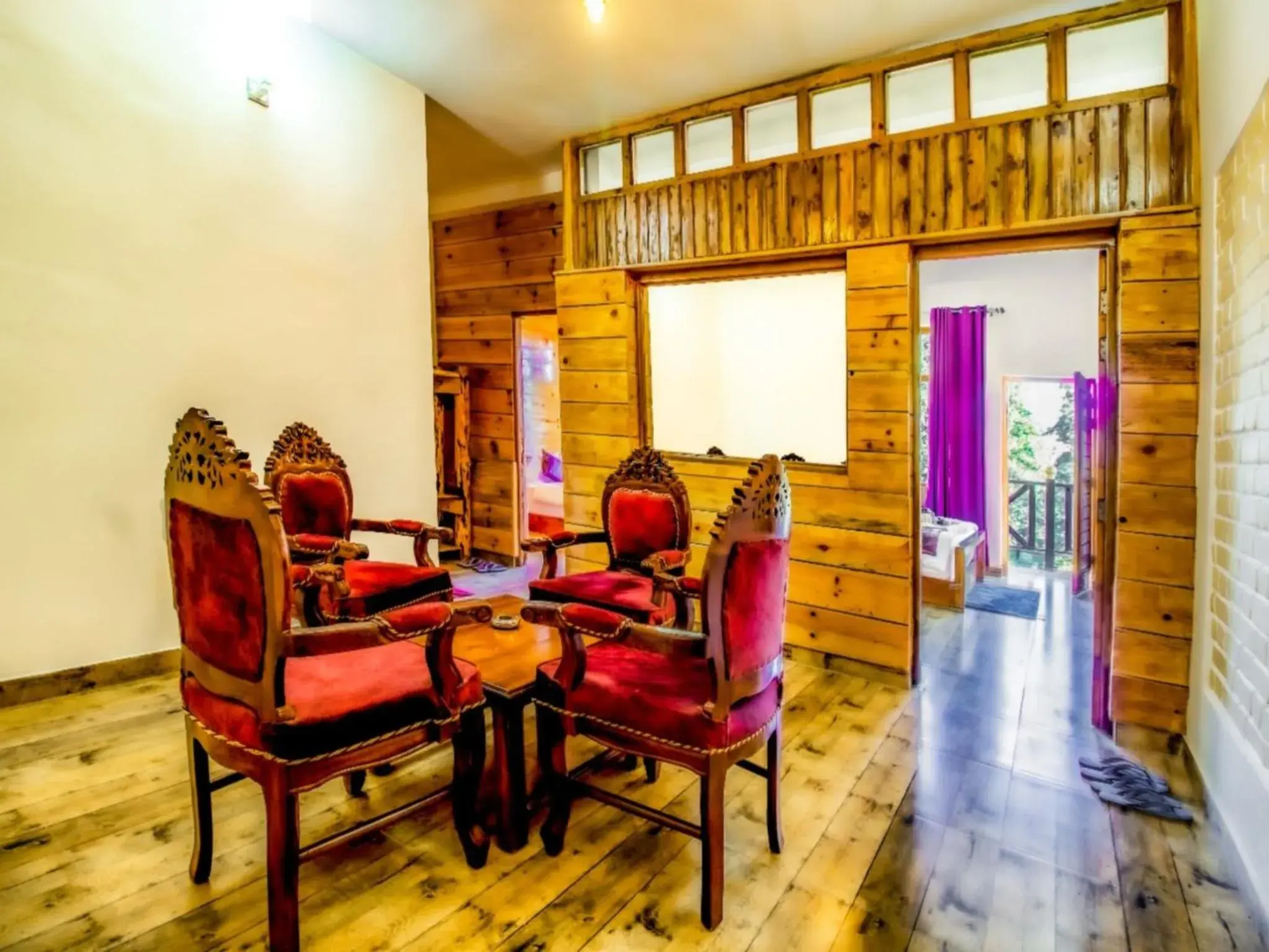 2 Bedroom Family Suite With Balcony - View of Valley and Mountains in LA Riqueza Kanatal - Mountain View Rooms - Best Location - Amazing Food - Close to Jungle Safari & Adventure Activities 2 Bedroom Family Suite With Balcony - View of Valley and Mountains in LA Riqueza Kanatal - Mountain View Rooms - Best Location - Amazing Food - Close to Jungle Safari & Adventure Activities