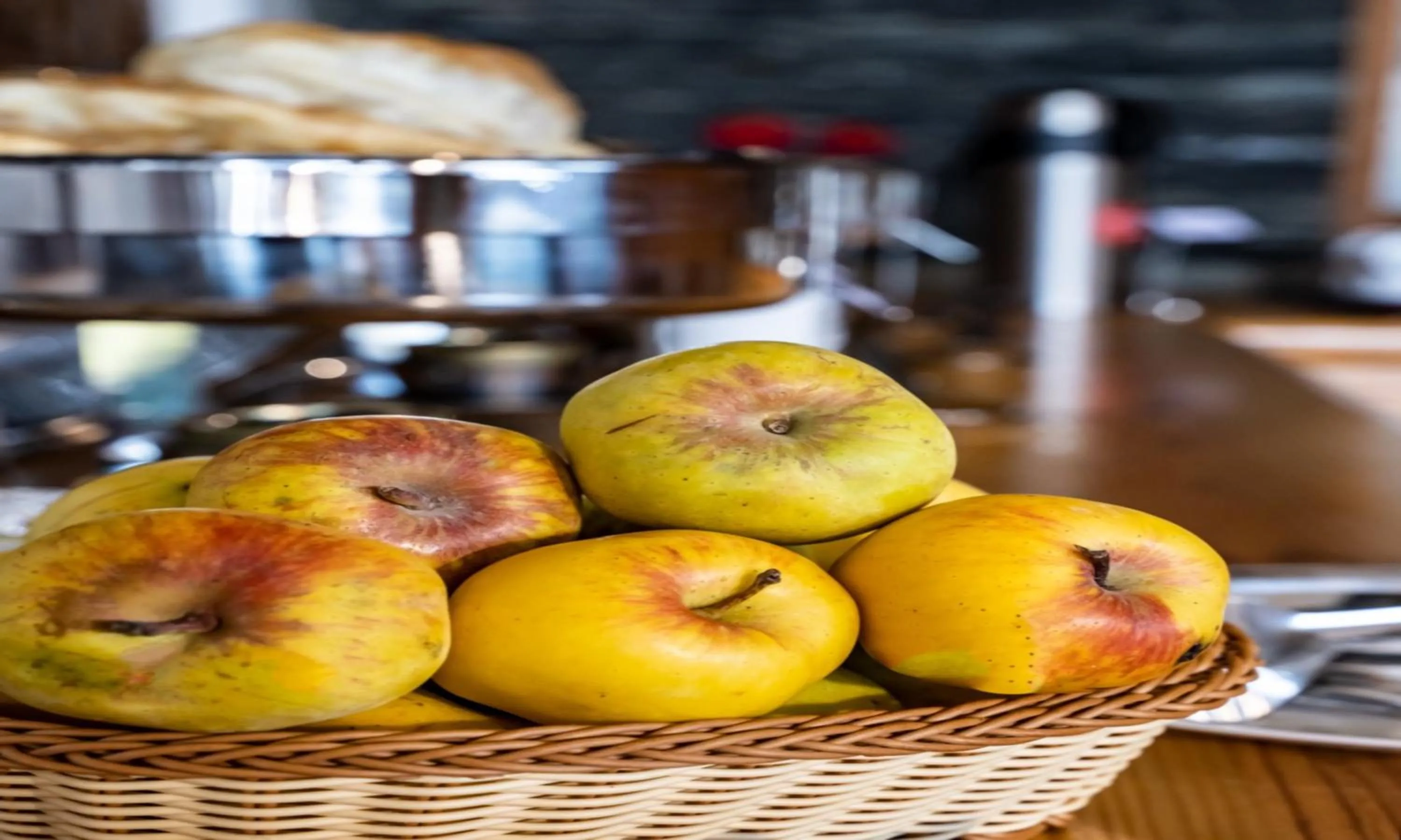 Restaurant/places to eat in LA Riqueza Kanatal - Mountain View Rooms - Best Location - Amazing Food - Close to Jungle Safari & Adventure Activities