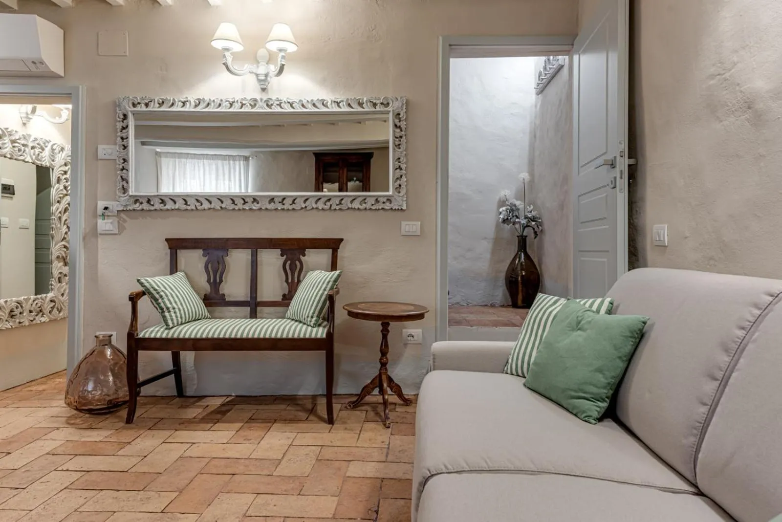 Living room in b&b BORGO CAPITANO COLLECTION Albergo diffuso - Centro Storico