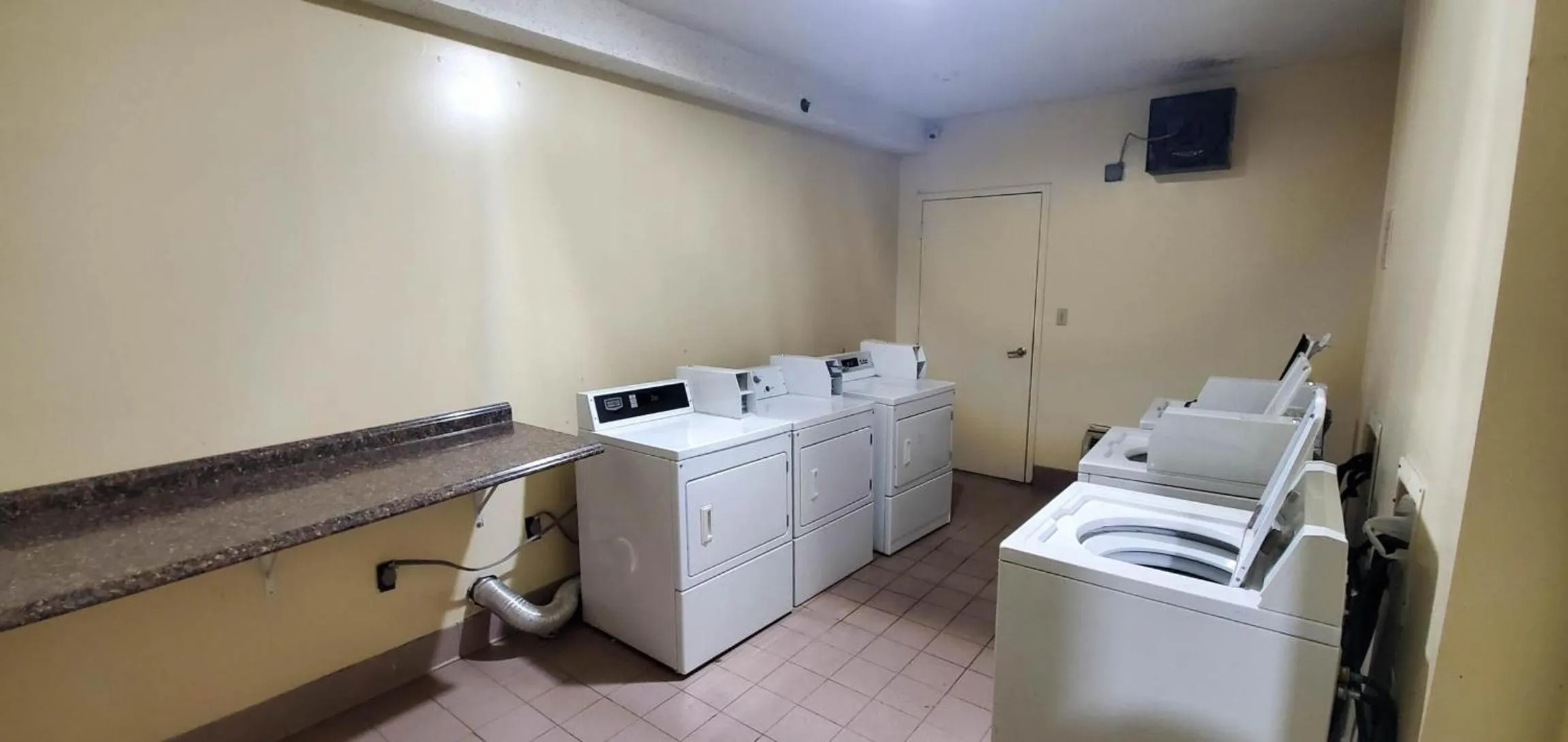 laundry in Motel 6 Savannah GA Gateway & I95