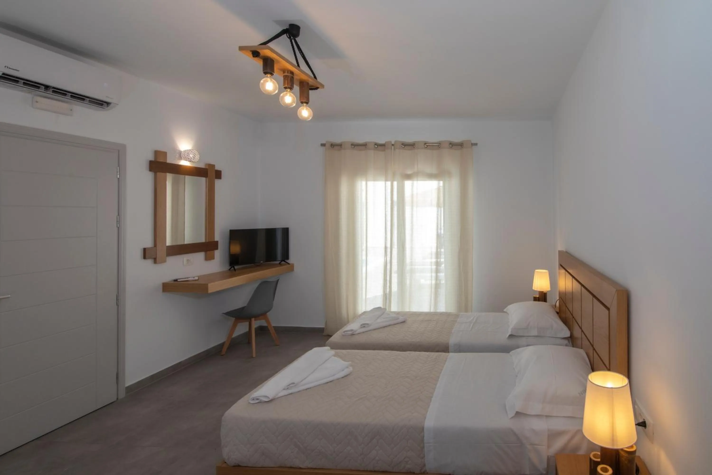 Bed in Petra Aqua Villa