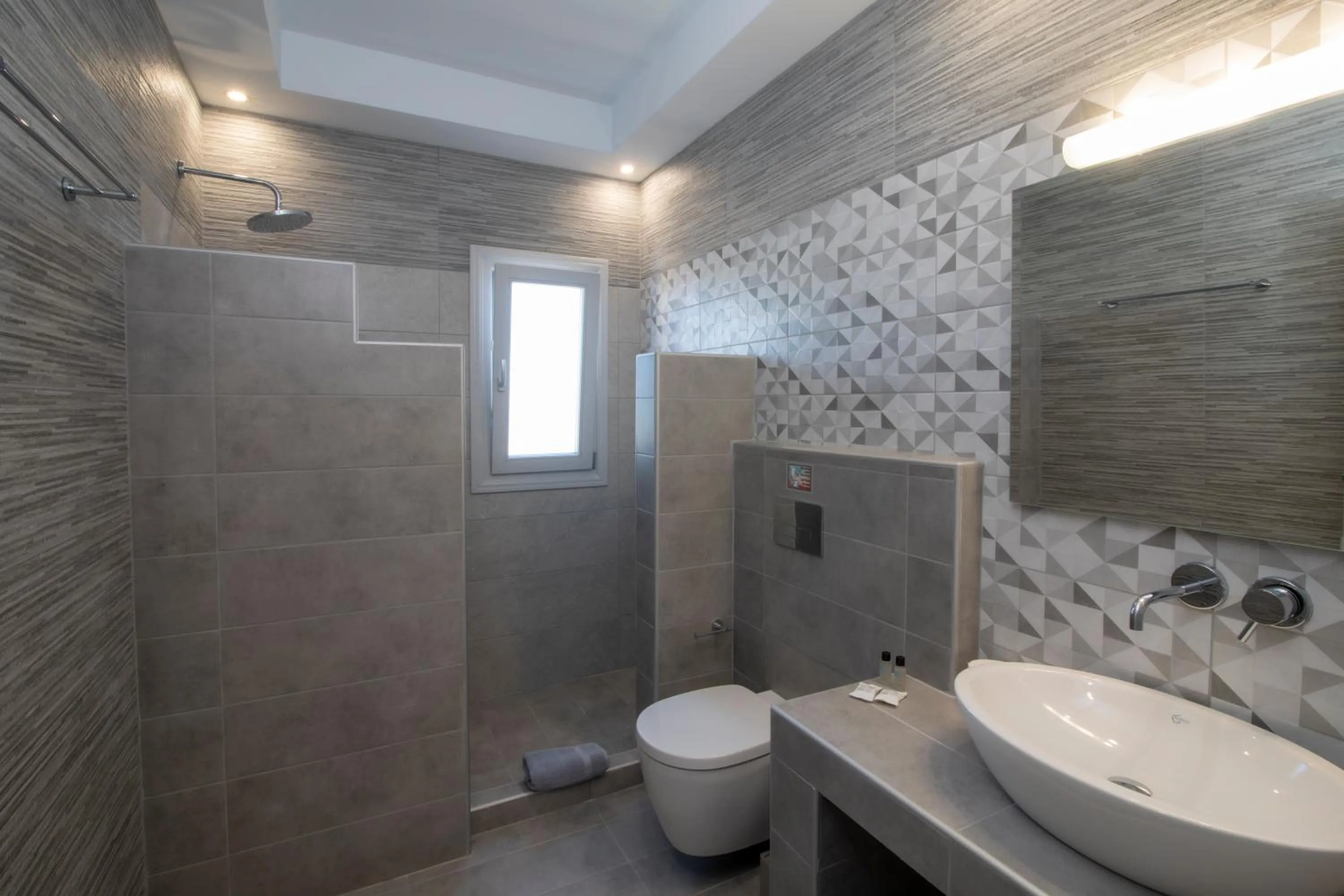 Shower in Petra Aqua Villa