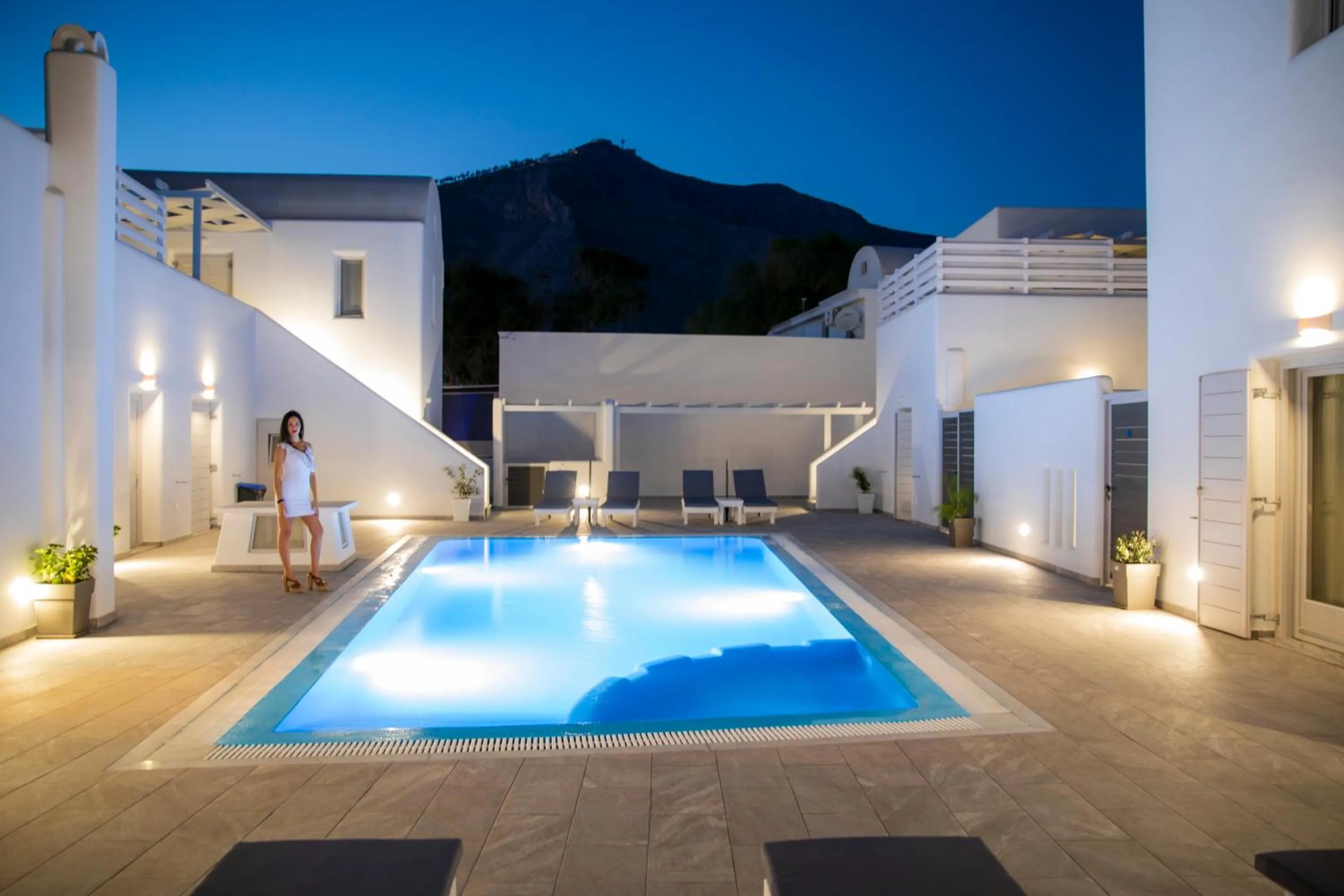 Night in Petra Aqua Villa