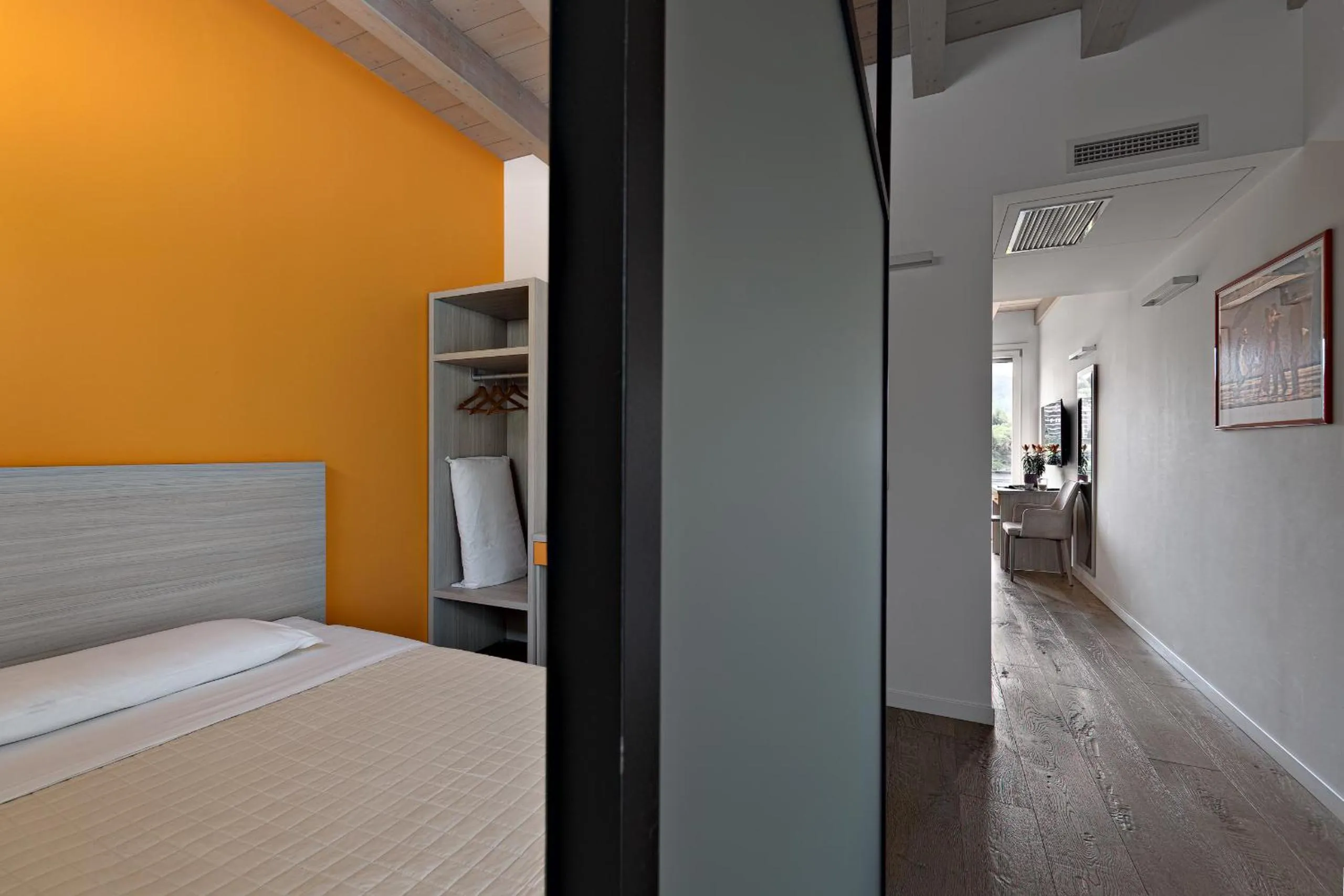 Bed in Residence Caffè Maya