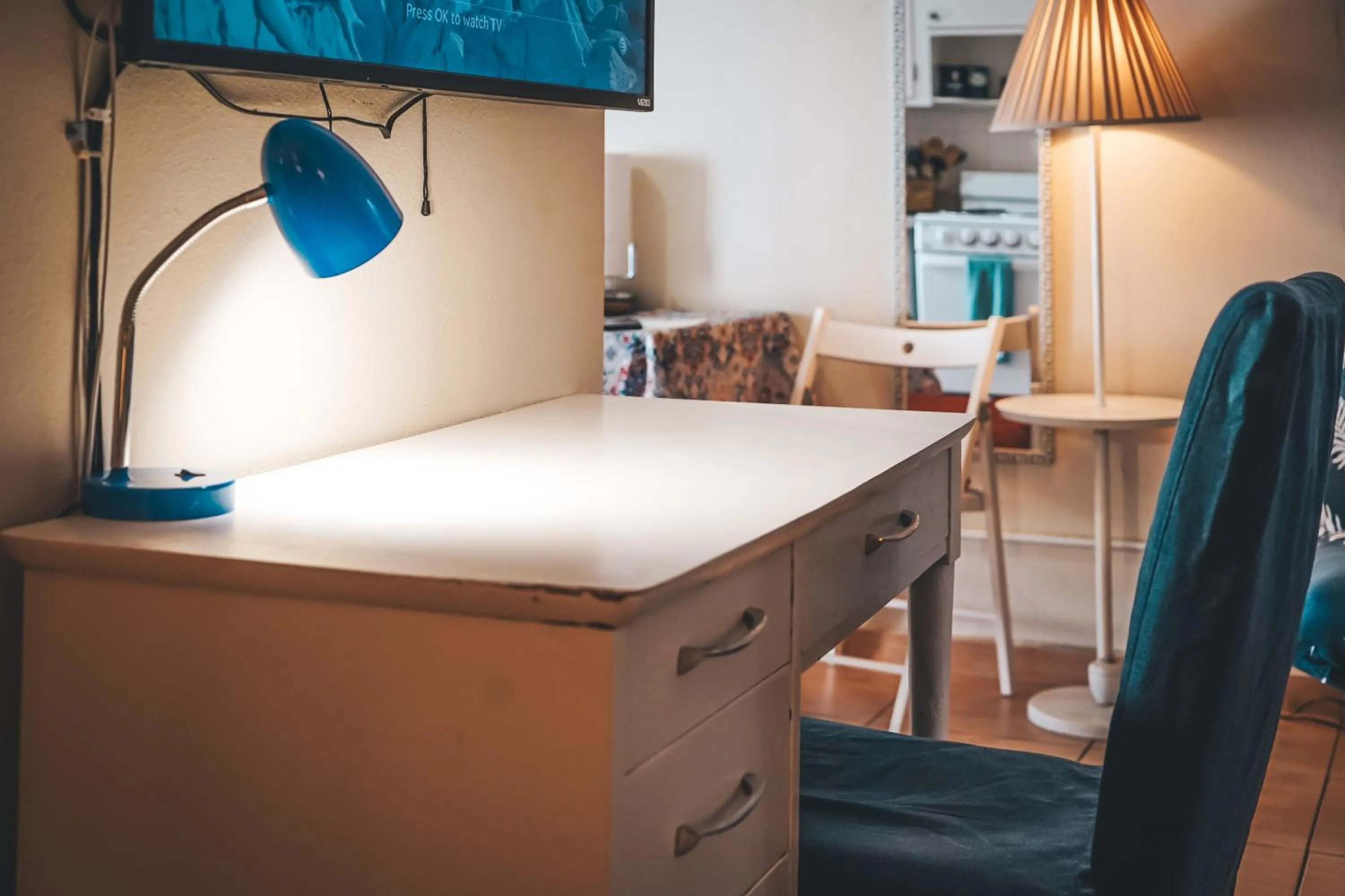 Living room in Hollywood Light Haven Lodge