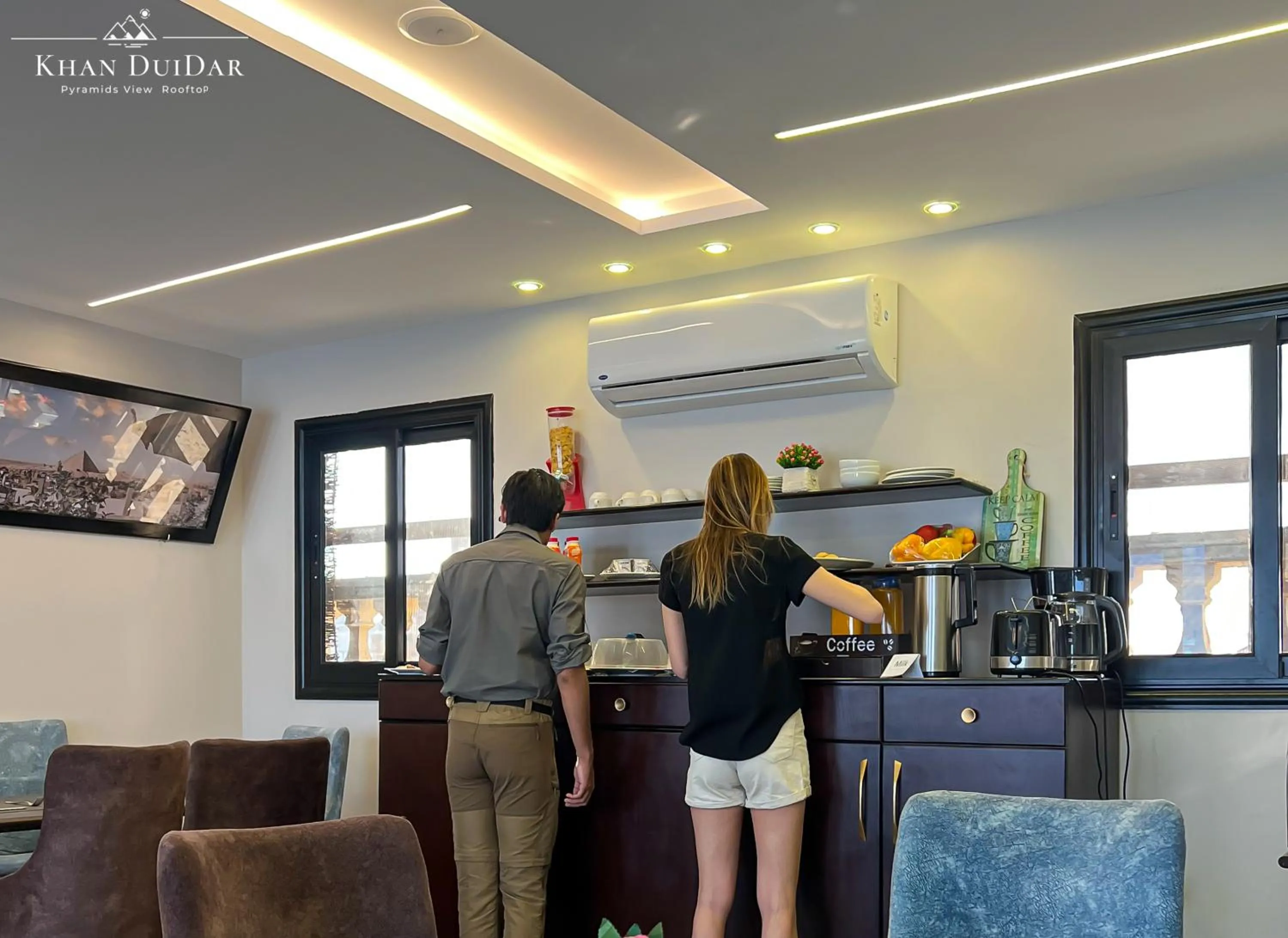 Restaurant/places to eat in Khan Duidar Inn - Pyramids View Rooftop