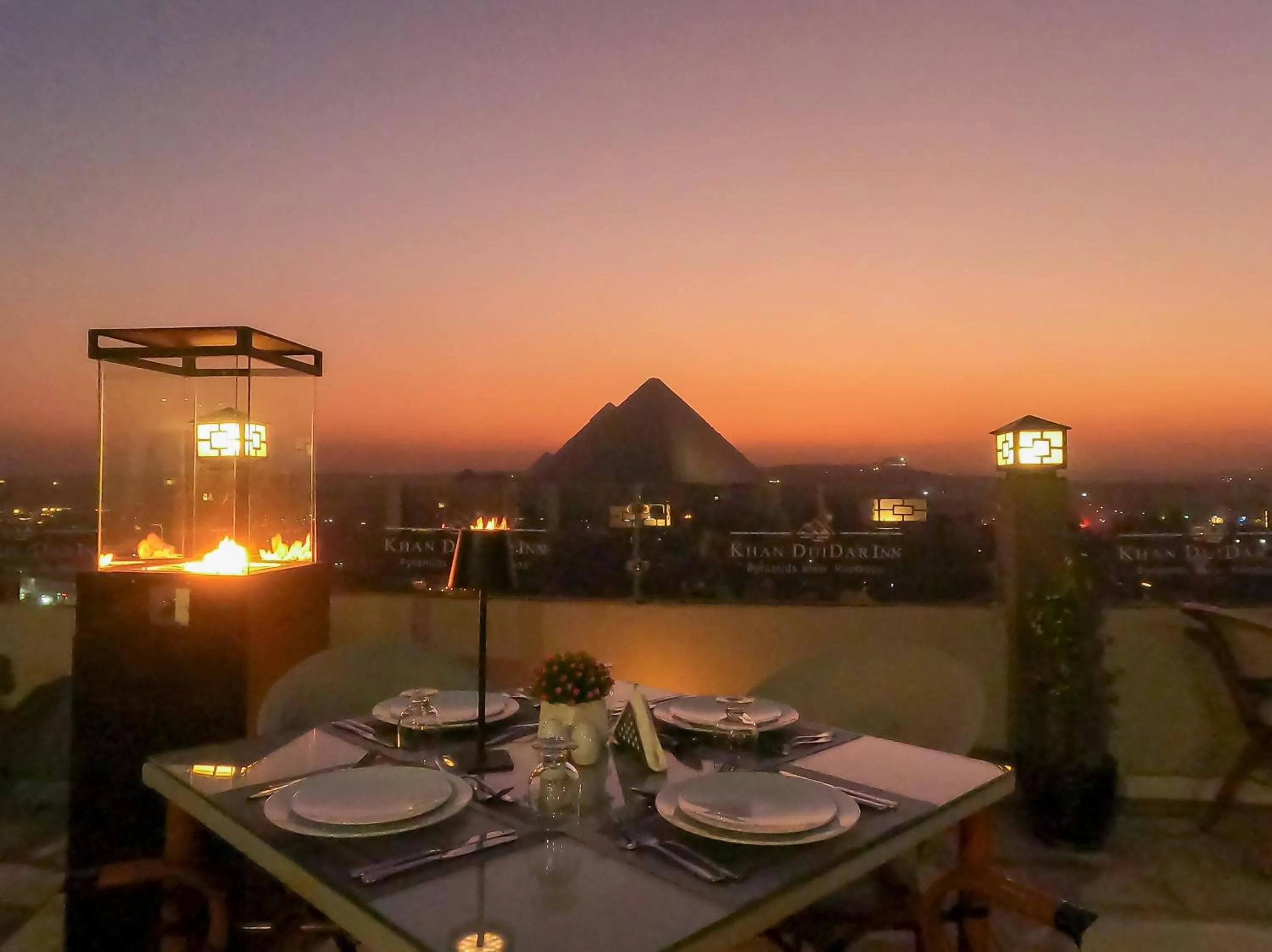 Dinner in Khan Duidar Inn - Pyramids View Rooftop
