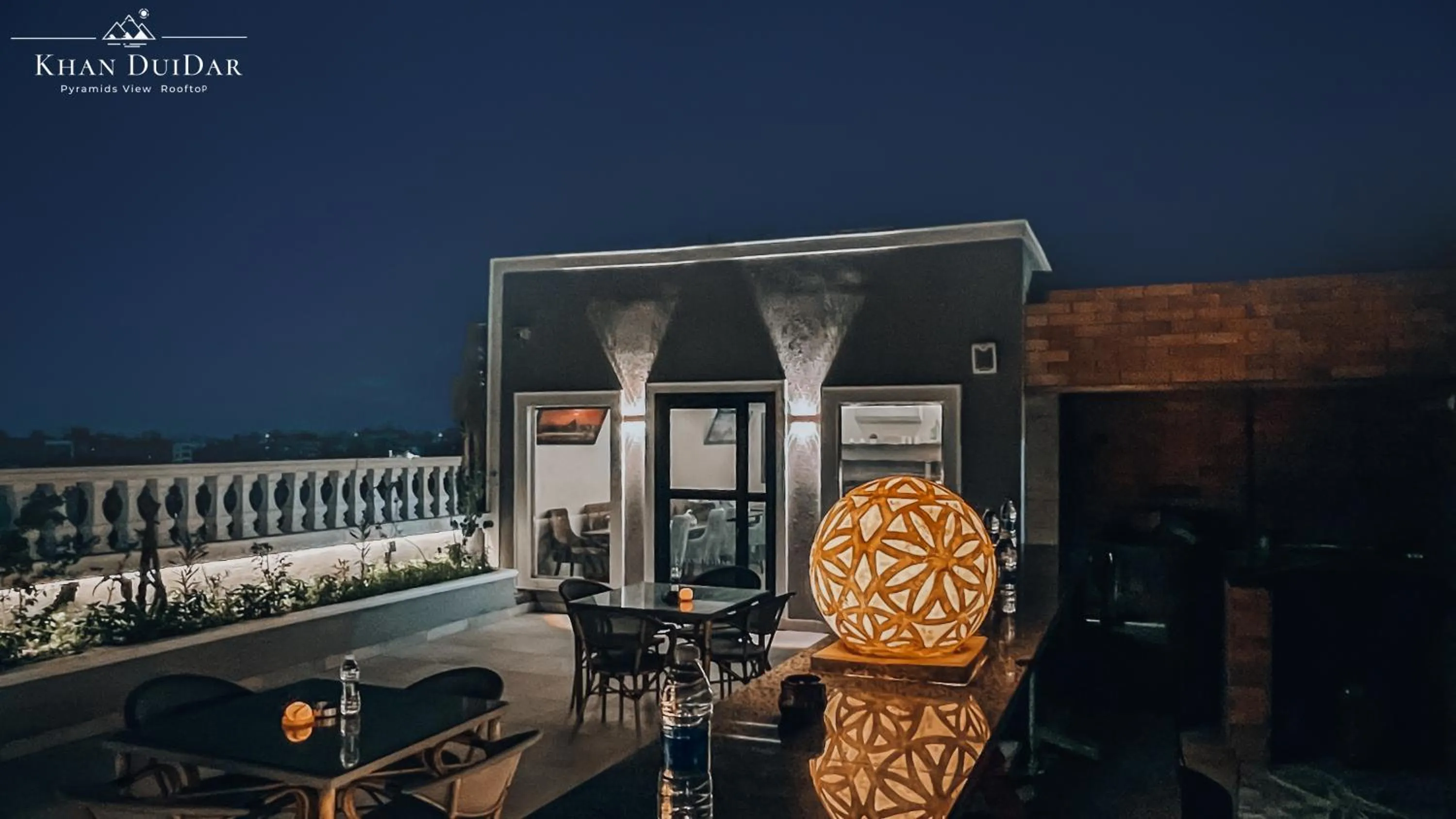 Restaurant/places to eat in Khan Duidar Inn - Pyramids View Rooftop