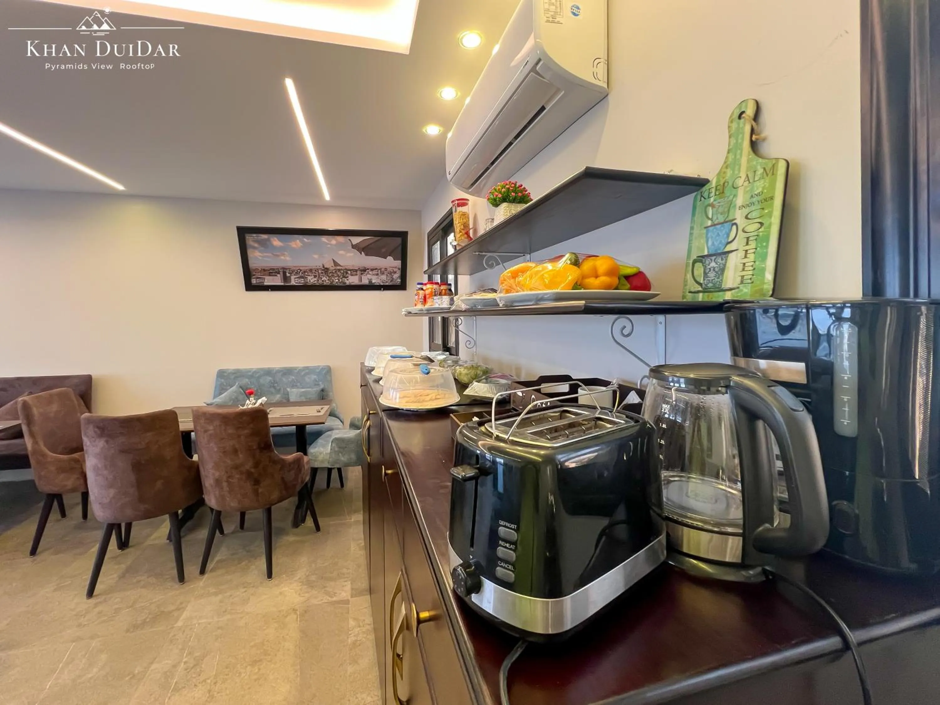 Restaurant/places to eat in Khan Duidar Inn - Pyramids View Rooftop