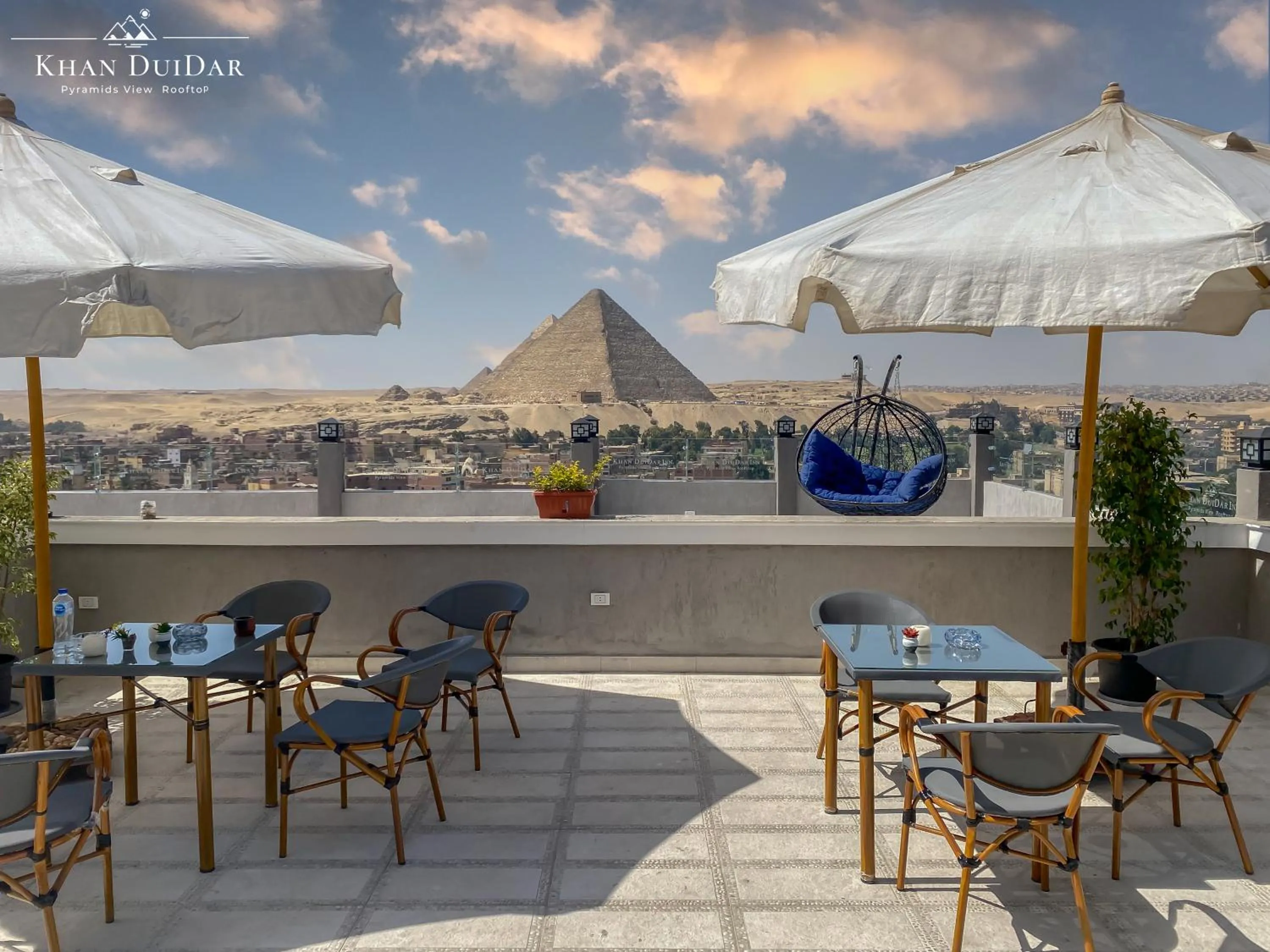 Restaurant/places to eat in Khan Duidar Inn - Pyramids View Rooftop