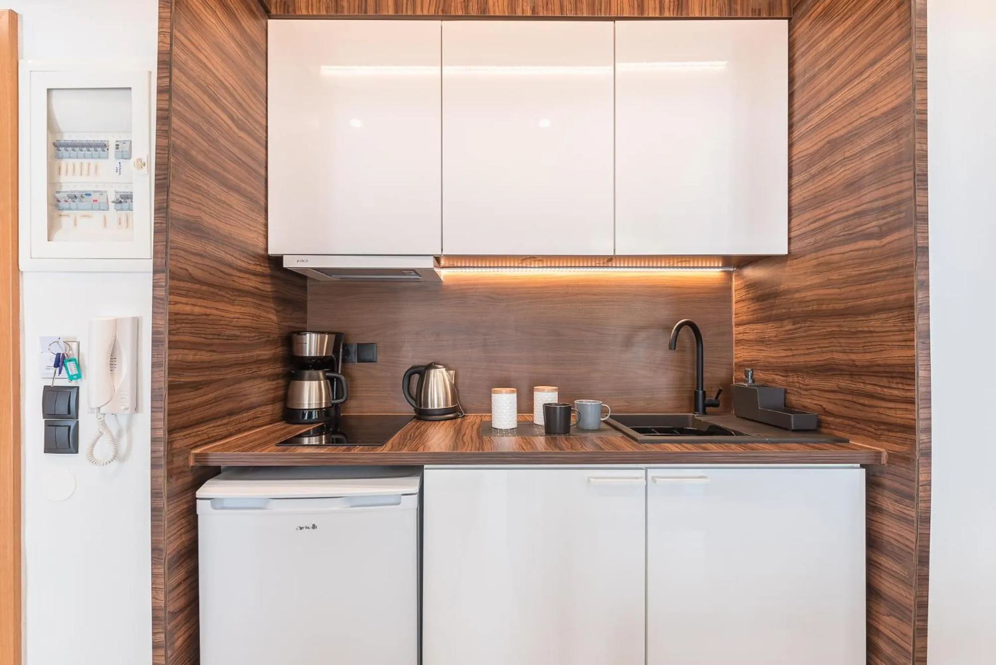 Kitchen or kitchenette in Phaedon, the Terrace Suite Near Acropolis By CloudKeys