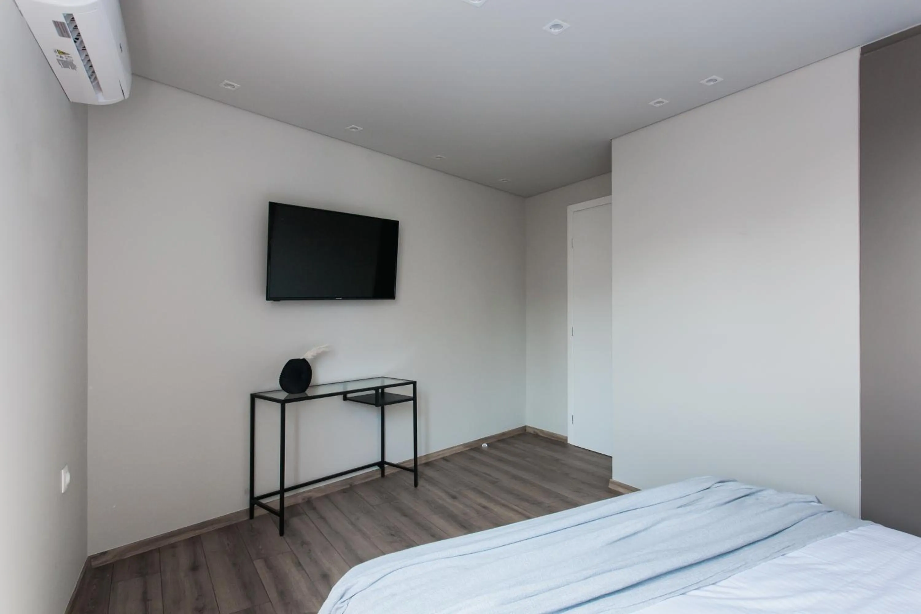 Bedroom, Bed in WYZ Athens Apartments by UPSTREET
