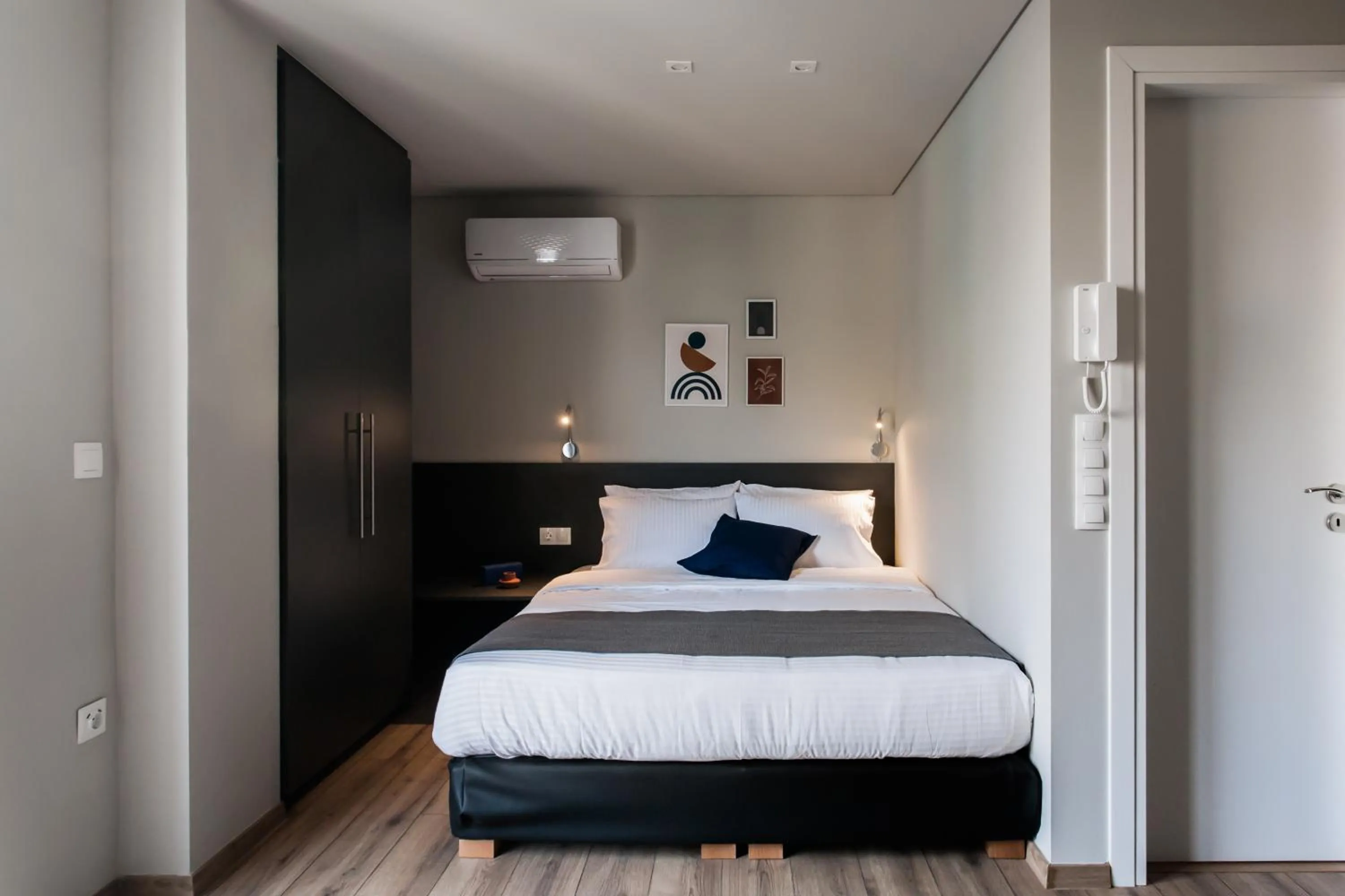 Bedroom, Bed in WYZ Athens Apartments by UPSTREET