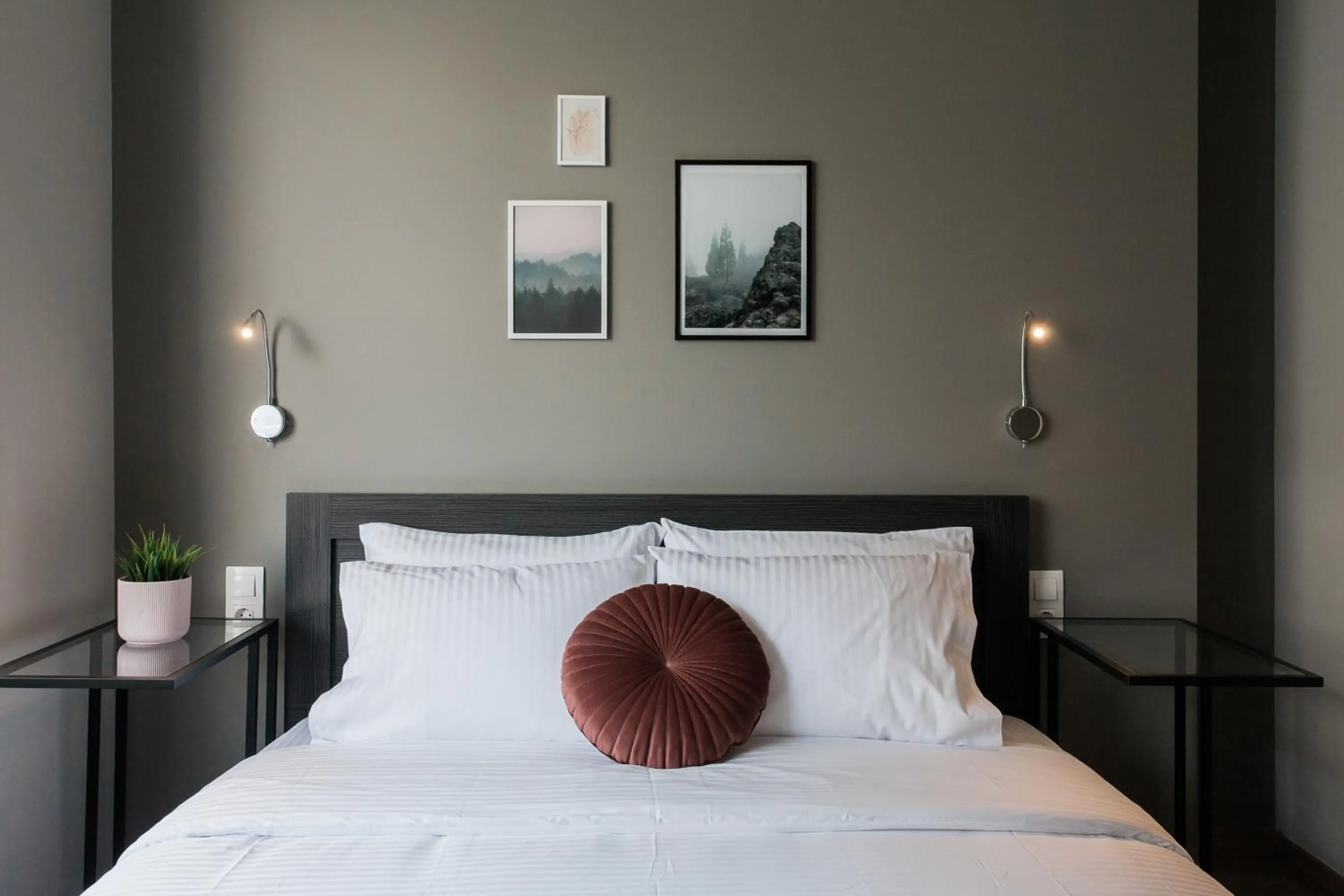 Bedroom, Bed in WYZ Athens Apartments by UPSTREET