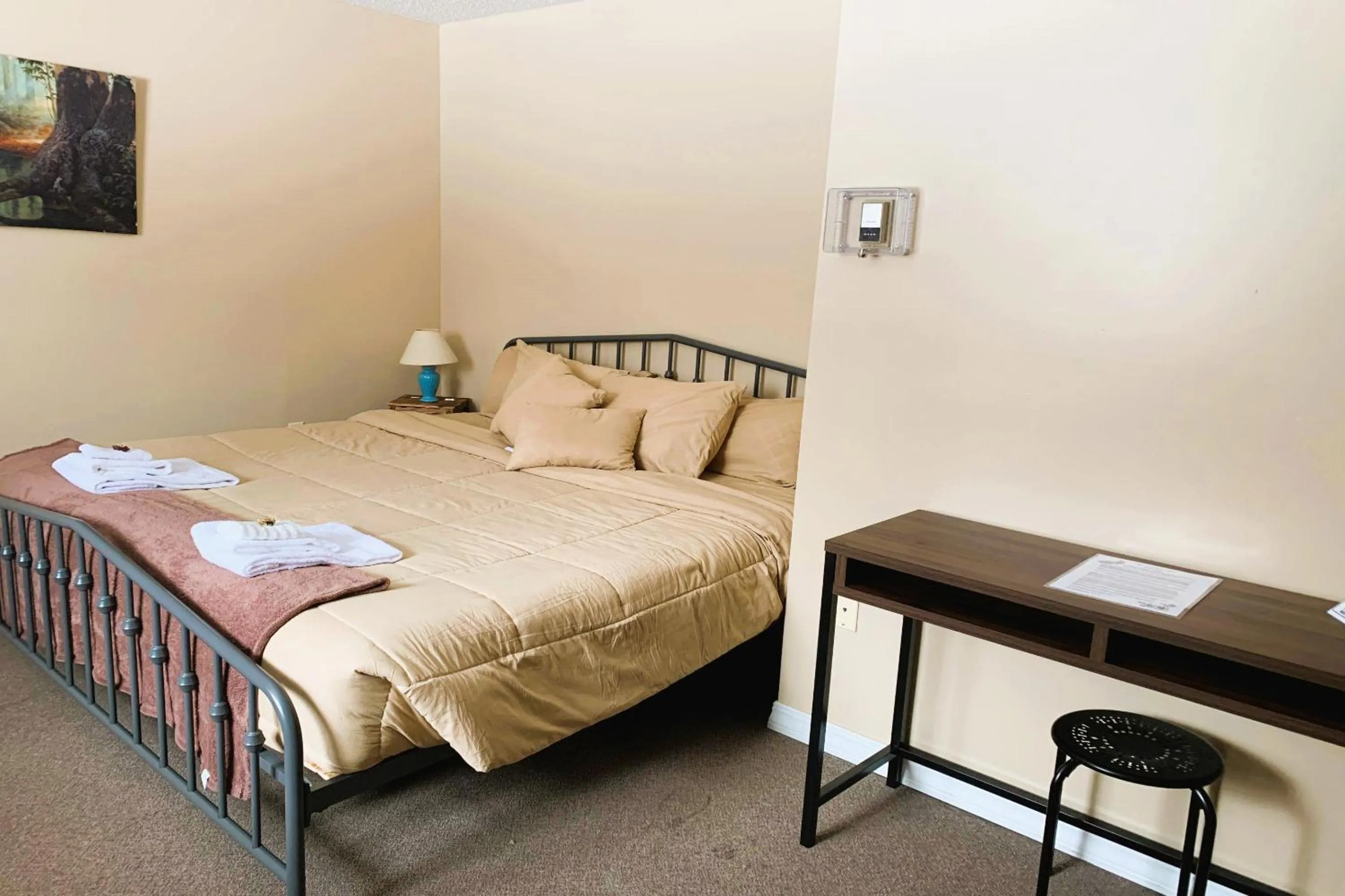 Bedroom, Bed in Love Hotels St John River by OYO at Fort Kent ME