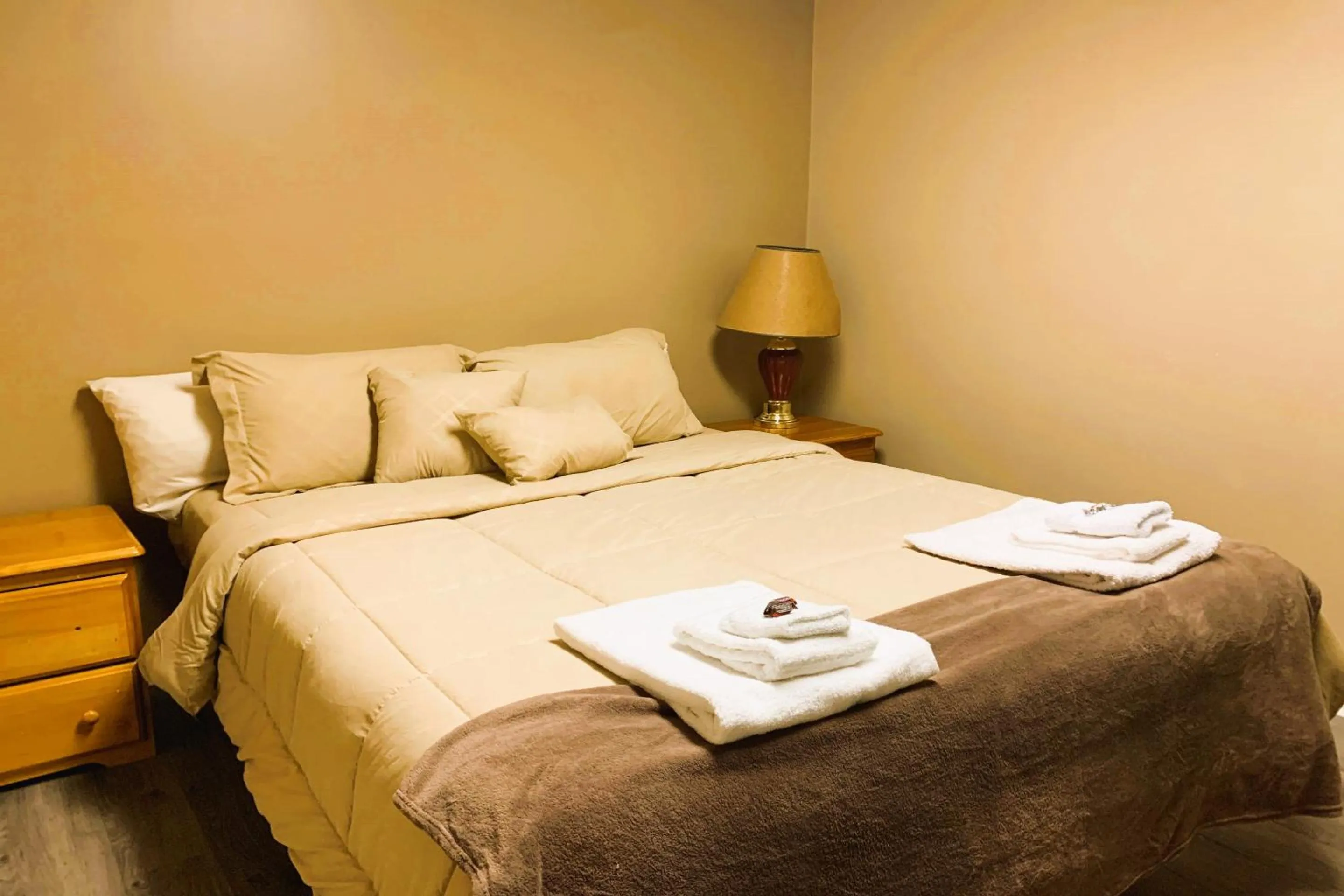 Bedroom, Bed in Love Hotels St John River by OYO at Fort Kent ME