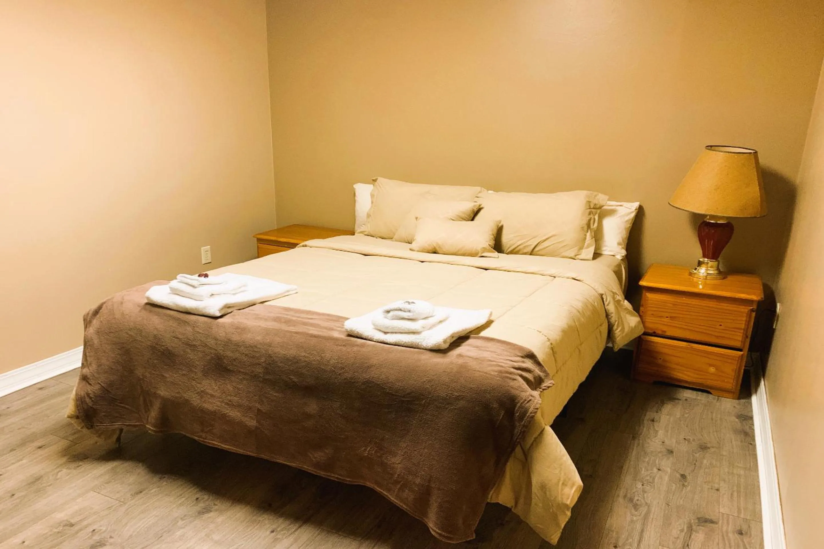 Bedroom, Bed in Love Hotels St John River by OYO at Fort Kent ME