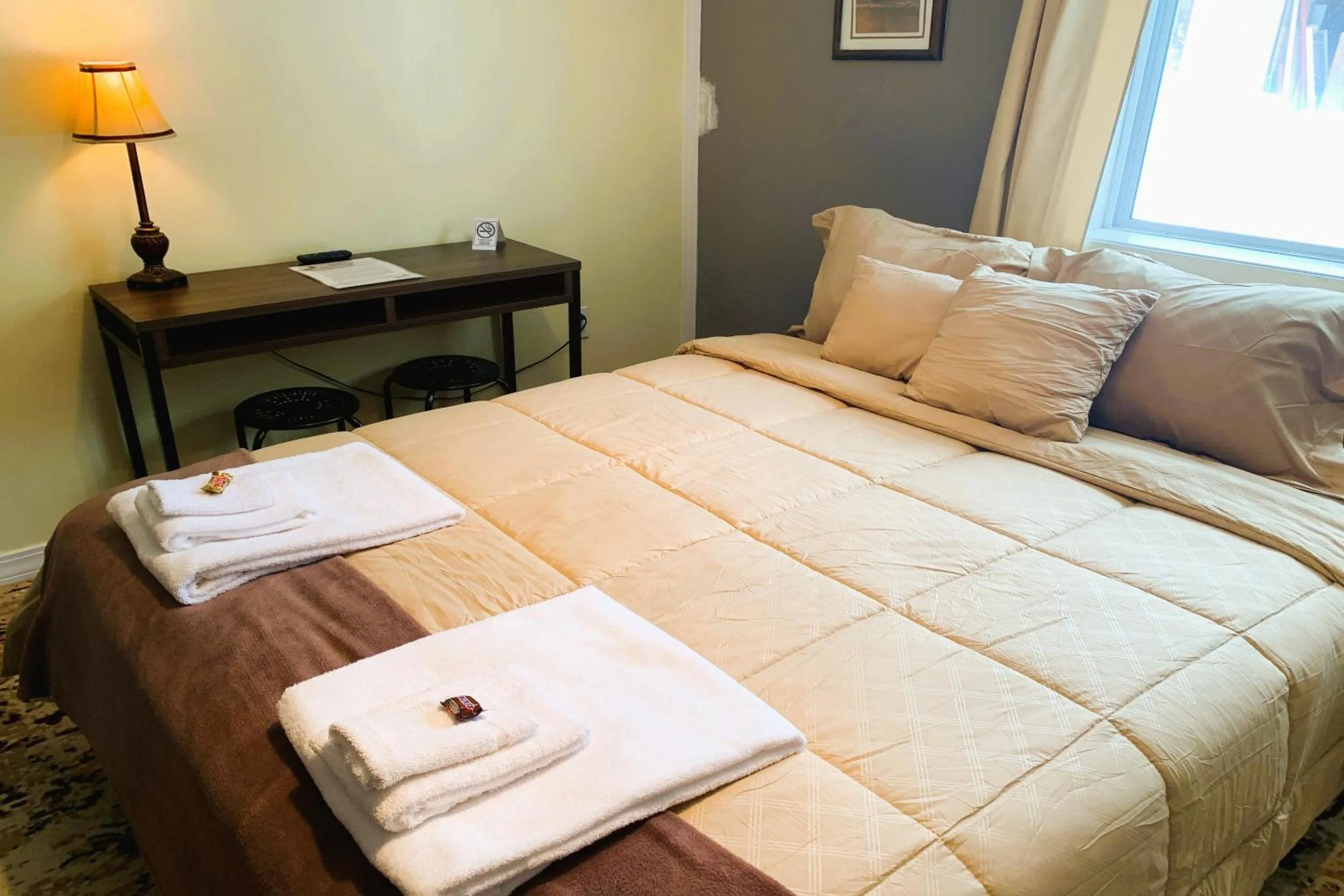 Bedroom, Bed in Love Hotels St John River by OYO at Fort Kent ME