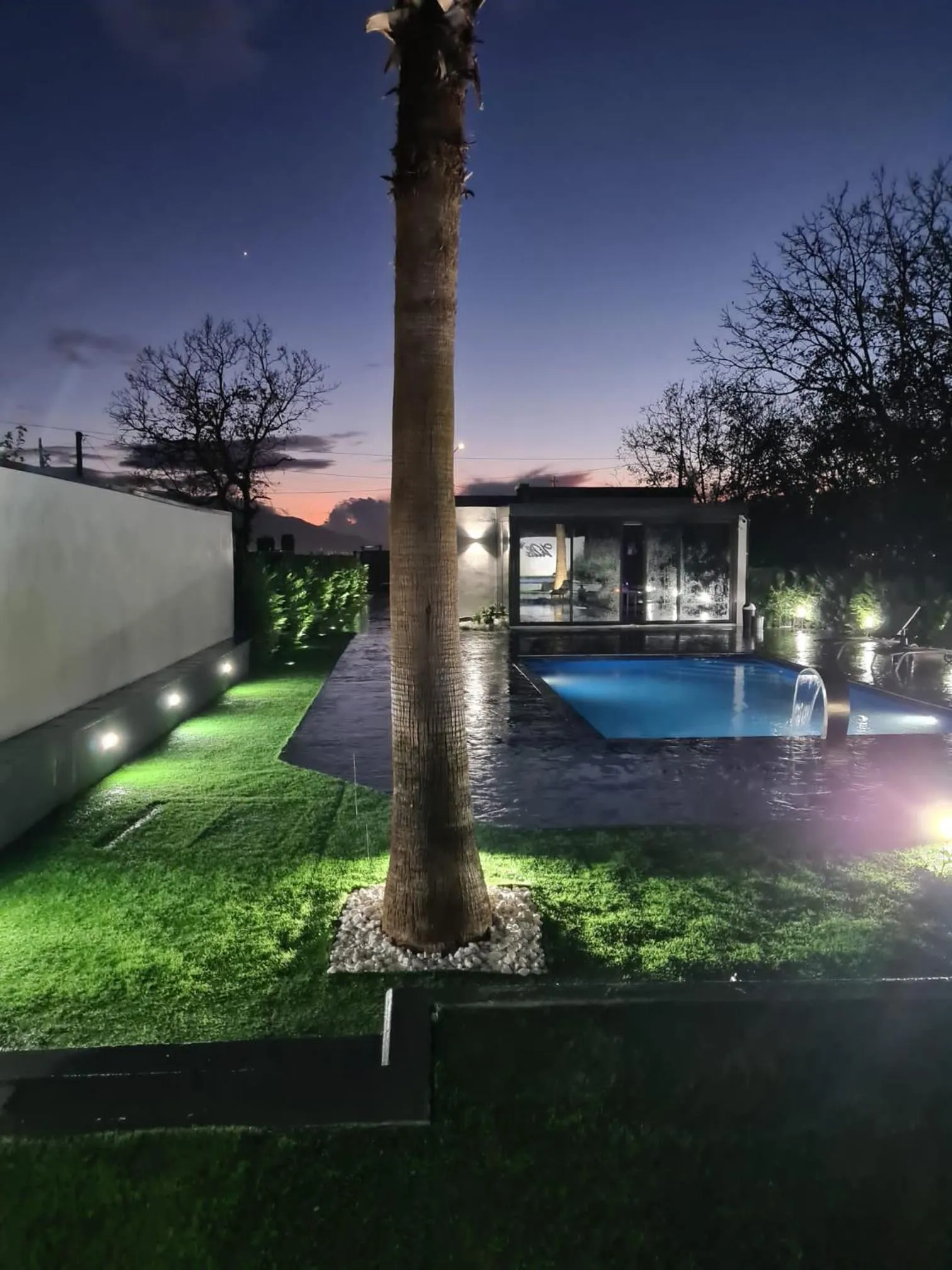 Swimming pool in B&B Villa Hermes