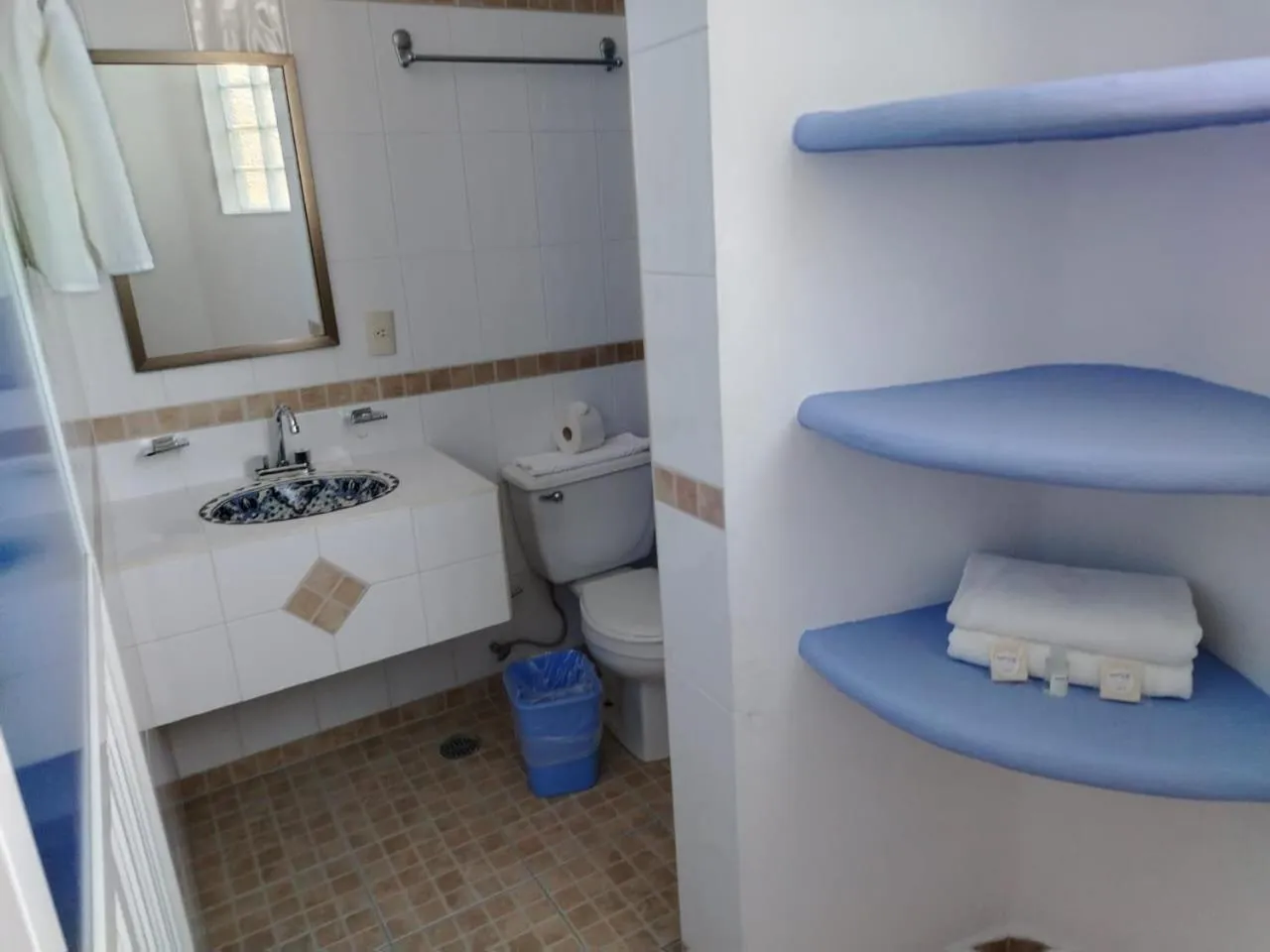 Bathroom in Hotel Mexico Lindo