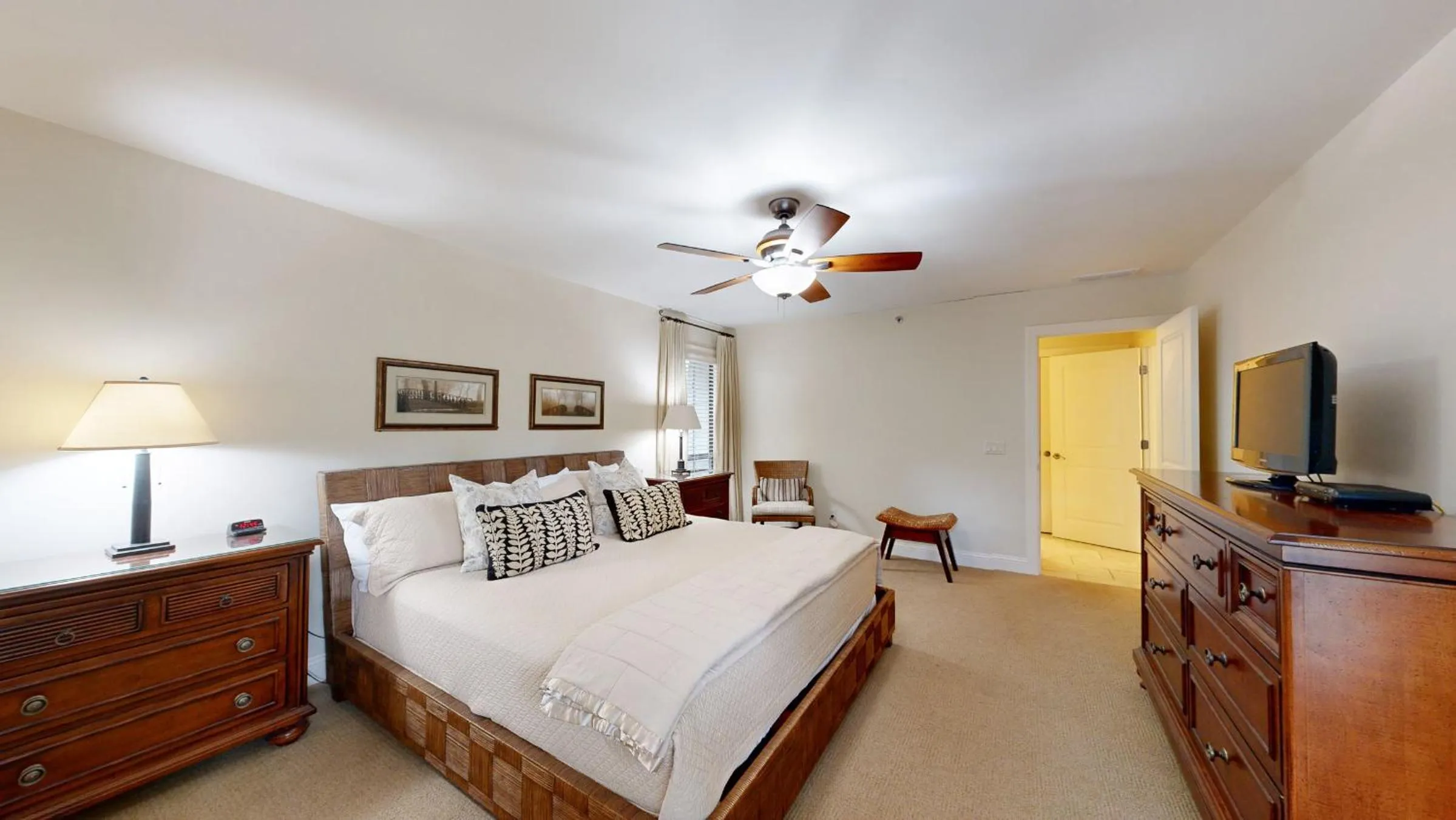 Bed in 7820 Centre Court