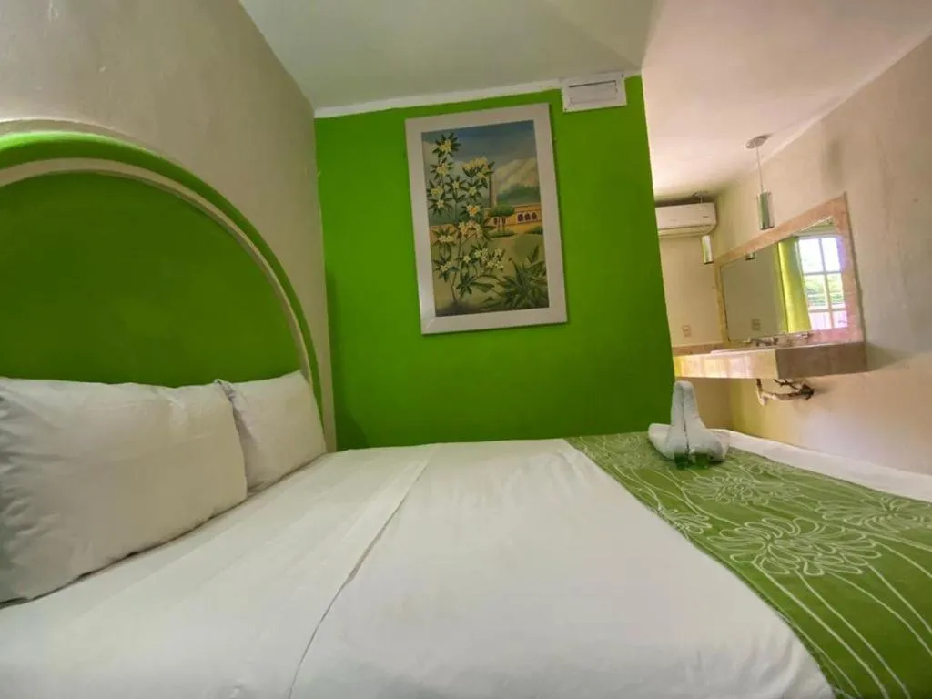 Bed in HC International by R&T