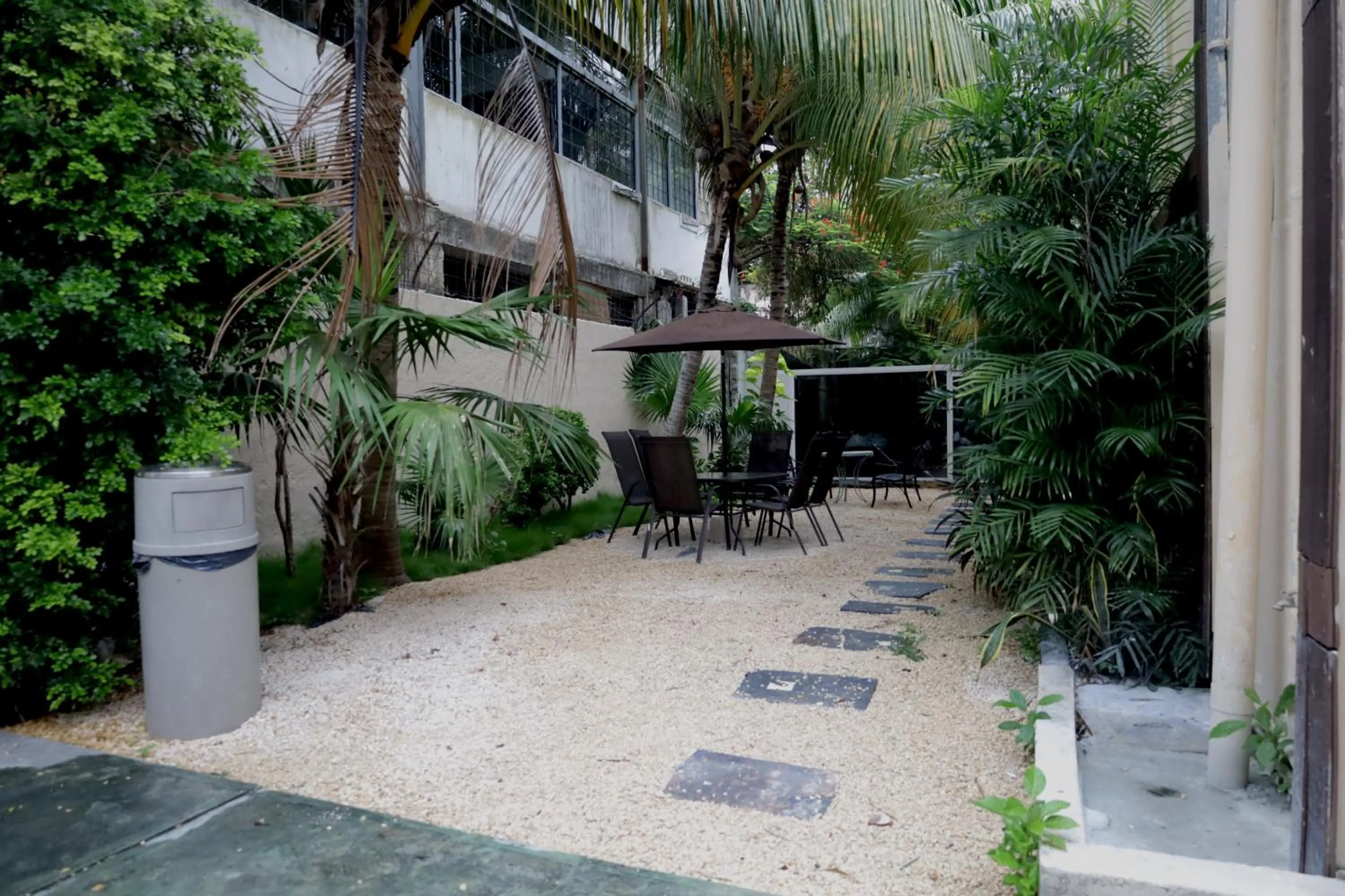 Patio in HC International by R&T